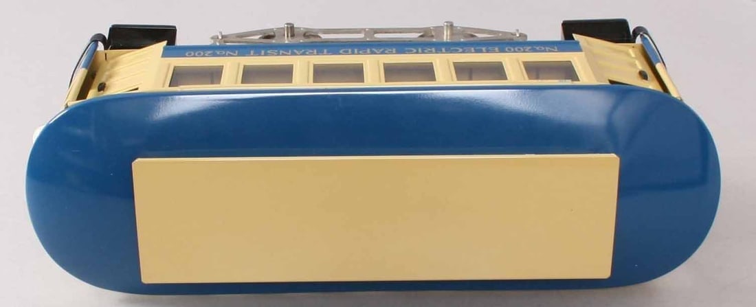 Lionel printed tinplate O gauge three rail tramway set 200 (motorized leading car),201(unmotorized - 2
