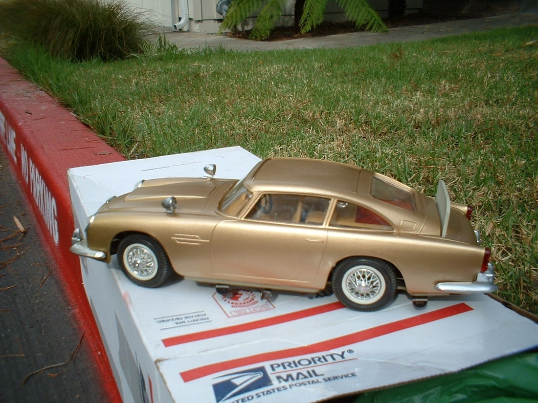 Gama 4900, "FU-JB 007" (Made in Western Germany) James Bond Aston Martin, the much rarer German - 6