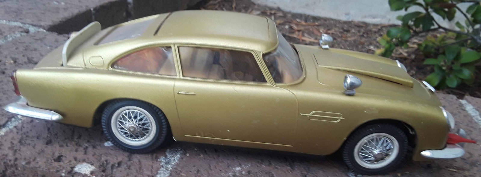 Gama 4900, "FU-JB 007" (Made in Western Germany) James Bond Aston Martin, the much rarer German - 3