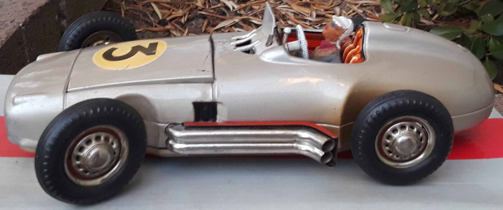 JNF Mercedes 194 racer "Solo" (made in Germany), c8.5, multiple programmable patterns, rack and: JNF Mercedes 194 racer "Solo" (made in Germany), c8.5, multiple programmable patterns, rack and pinion steering, battery operated. Reserve: $423.00 Shipping: Domestic: Flat rate of $25.00 to anywhere 