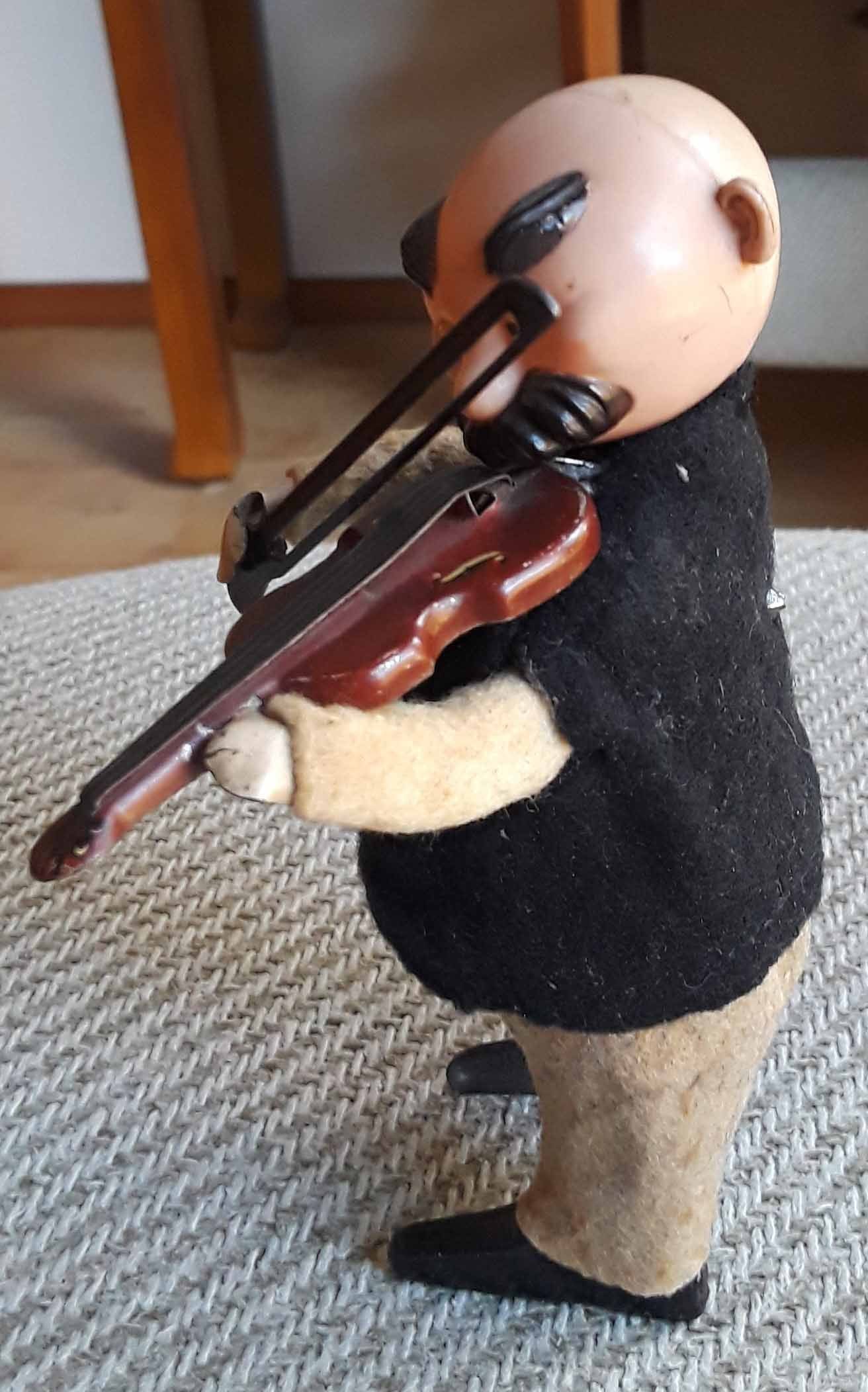 Ultra rare Schuco 972/2 "Father Violonist" (made in Germany), c9, the figurine plays the violin and - 2