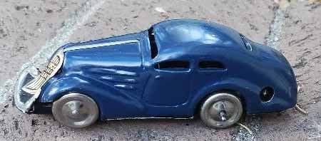Schuco "Patent 1010" (made in Germany only 3 years, between 1938 and 1941), c8, the car has a clever: Schuco "Patent 1010" (made in Germany only 3 years, between 1938 and 1941), c8, the car has a clever transverse wheel that makes it turn when it reaches the edge of the table. Reserve: $79.00 Shipping