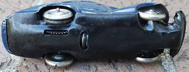 Schuco "Patent 1010" (made in Germany only 3 years, between 1938 and 1941), c8, the car has a clever - 4