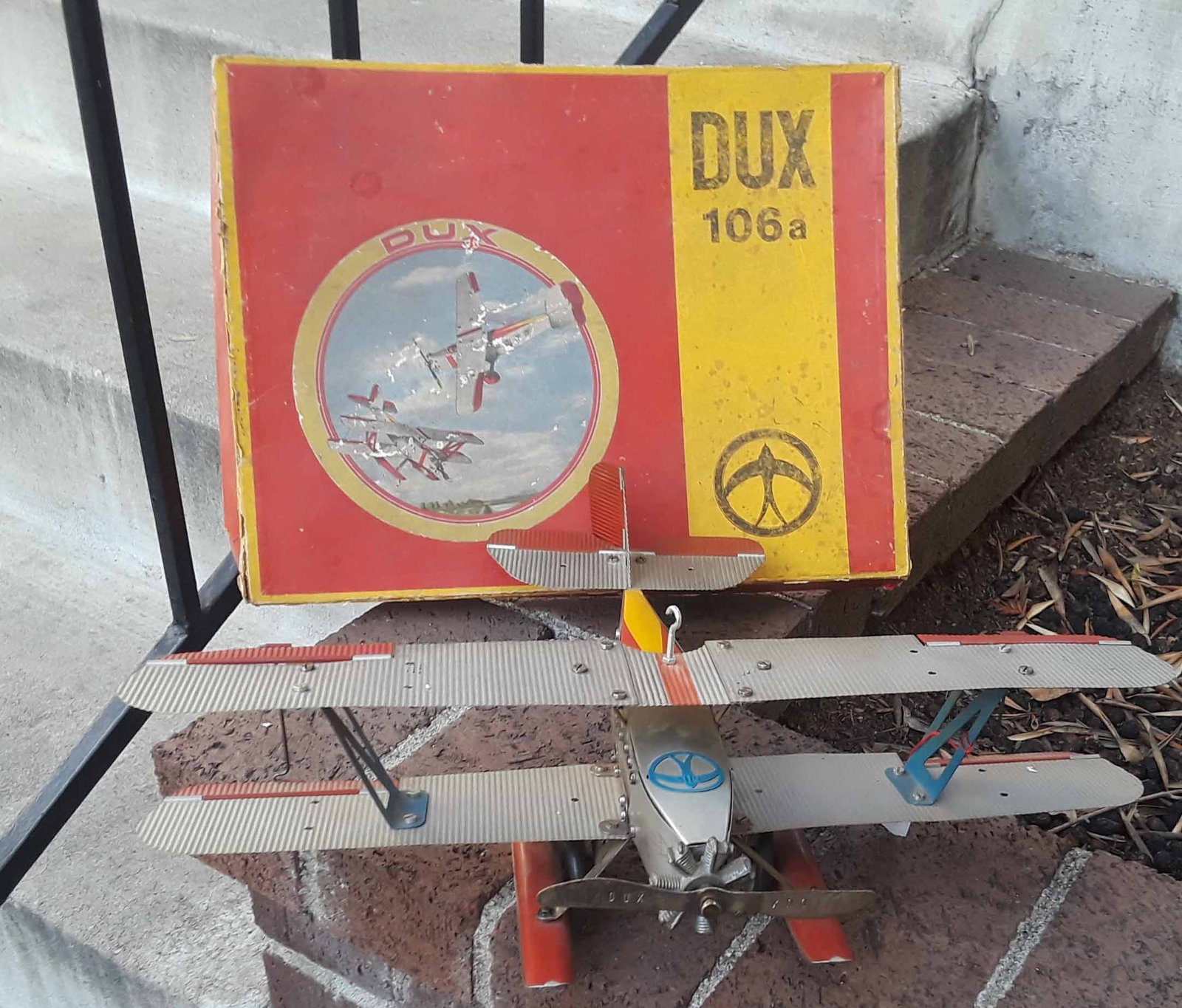 Dux constructor ariplane (made in Germany), c9.5 in c5 box with original insert. (1 of 5)