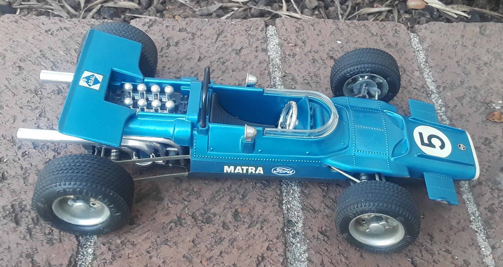 Schuco Matra-Ford Formula 1 1960's racecar, c10 . - 2