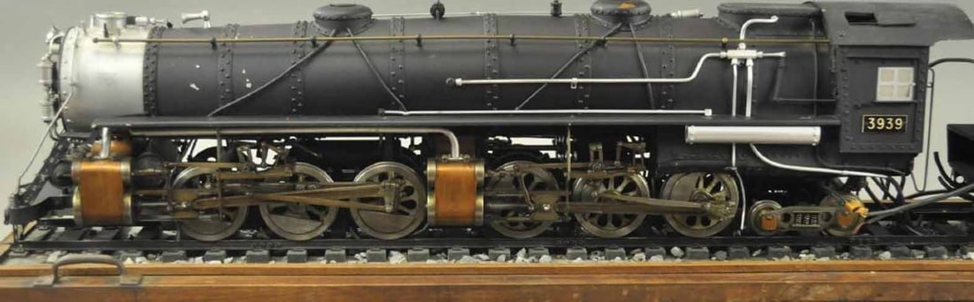 Challenger 4-6-6-4, gauge 3 3/4 electric, made of steel and brass, c10, front truck is separated but - 2