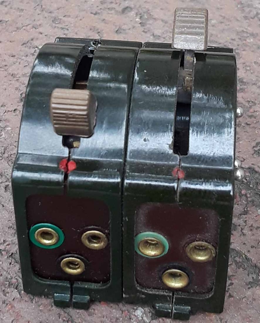 Rokal (Made in Germany) TT scale pair of electric switches, with pass/stop light, c9, comes complete - 2
