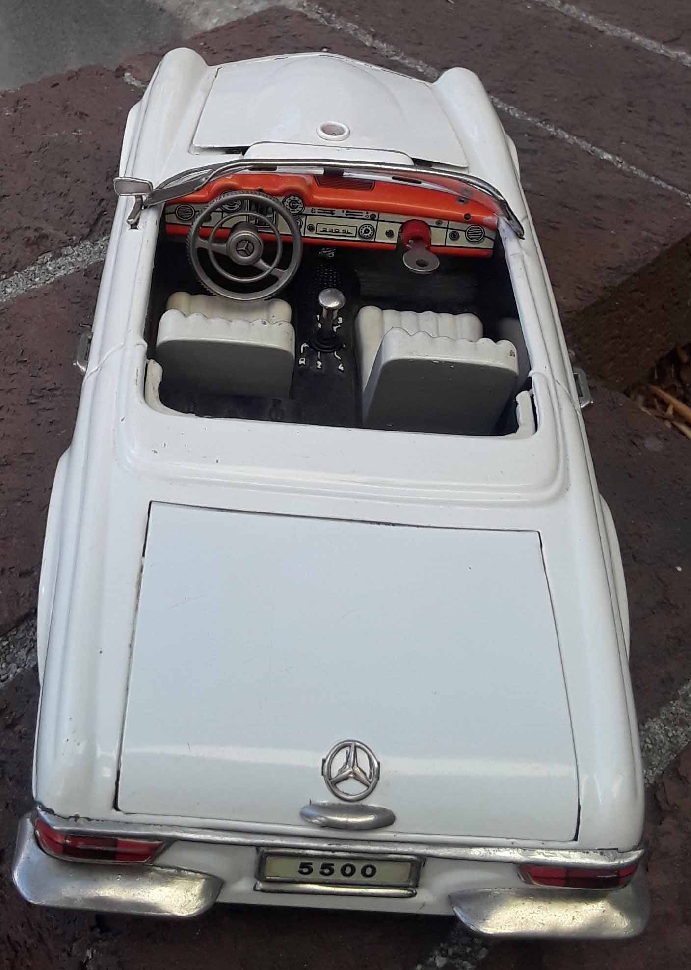 Schuco 5500 Real, model of Mercedes 230SK , Made in Germany , steel and brass construction.The - 4