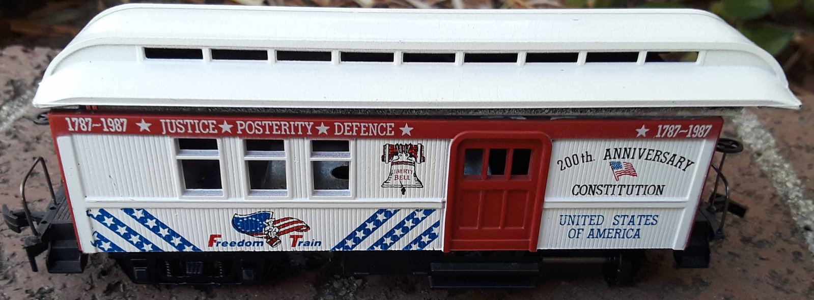 Spirit of '76 train car , HO scale , c10. - 2