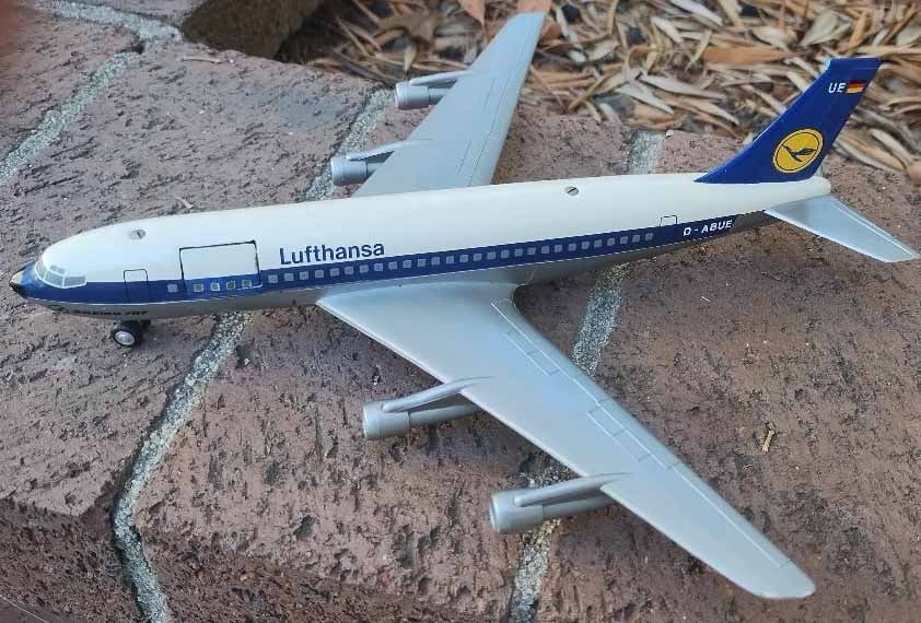 Schuco Boeing 707 windup 1024(made in Germany) , c10 .