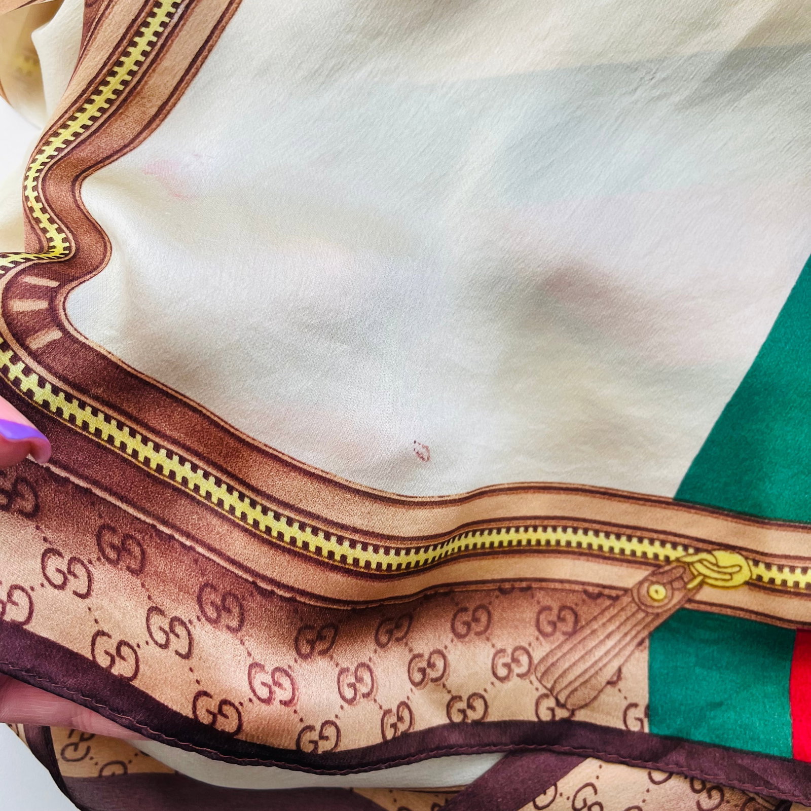 Gucci Beige Printed 100% Silk Scarf - 8