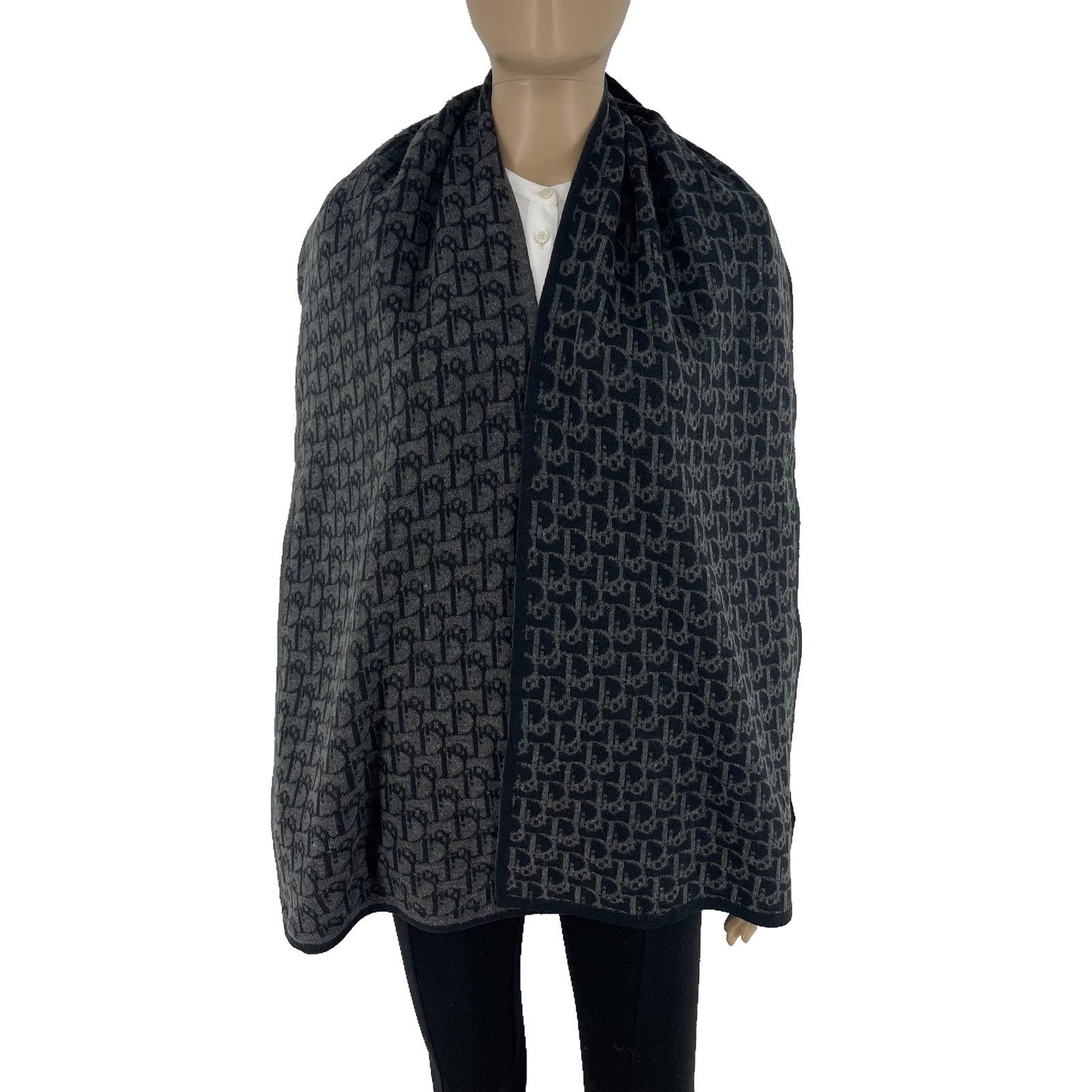 Christian Dior Paris Dark Grey Printed 100% Wool Scarf (1 of 9)