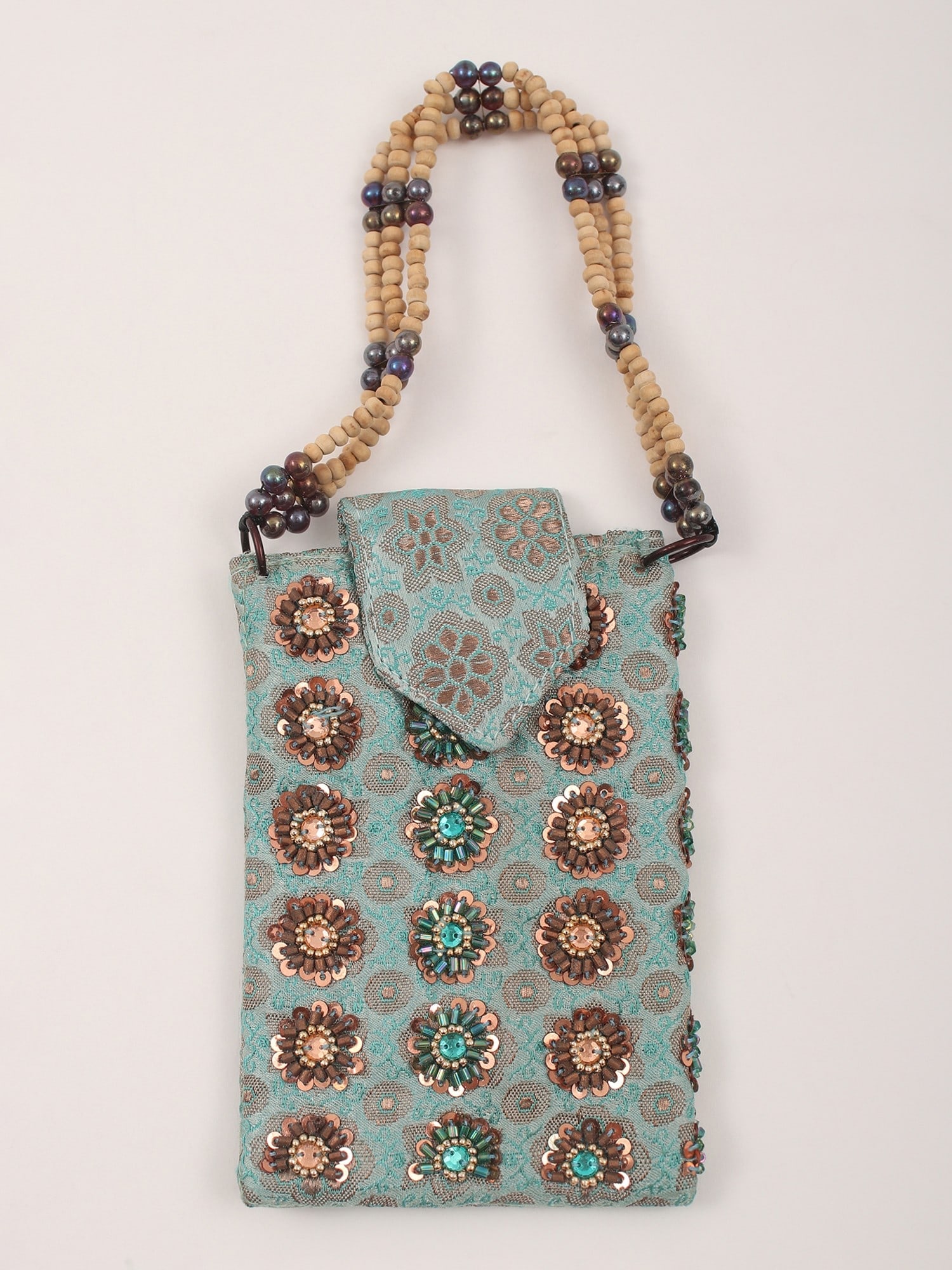 Brocaded Key Case from Banaras with Beaded Handle: Title:Brocaded Key Case from Banaras with Beaded Handle Description:This ?Key Case? from Banaras transports you to a realm of splendour, where tradition meets luxury. Woven with brocade, each stitch