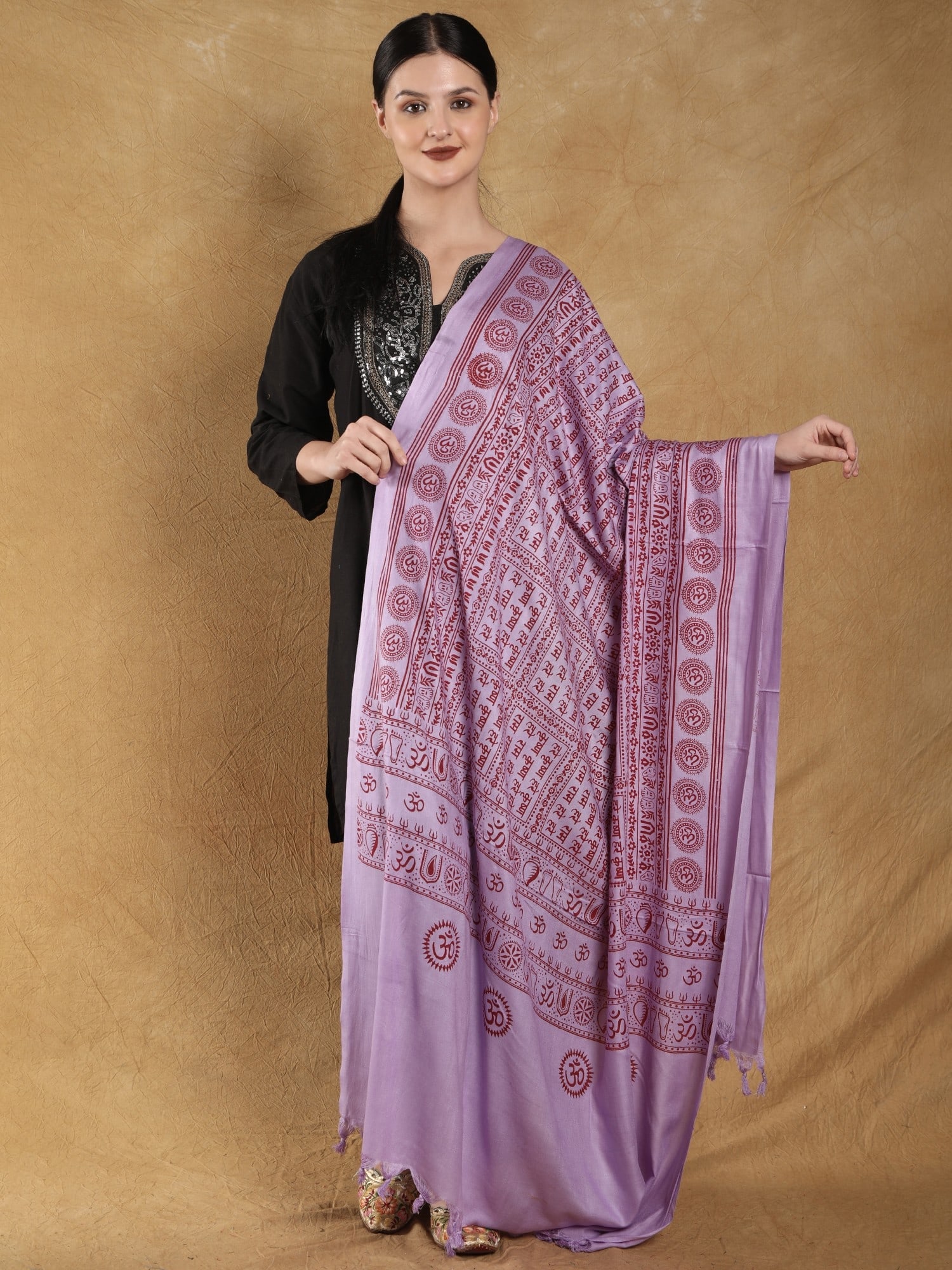 Hare Ram Hare Krishna Prayer Shawl from Banaras | Poly Cotton Religious Clothes (1 of 2)