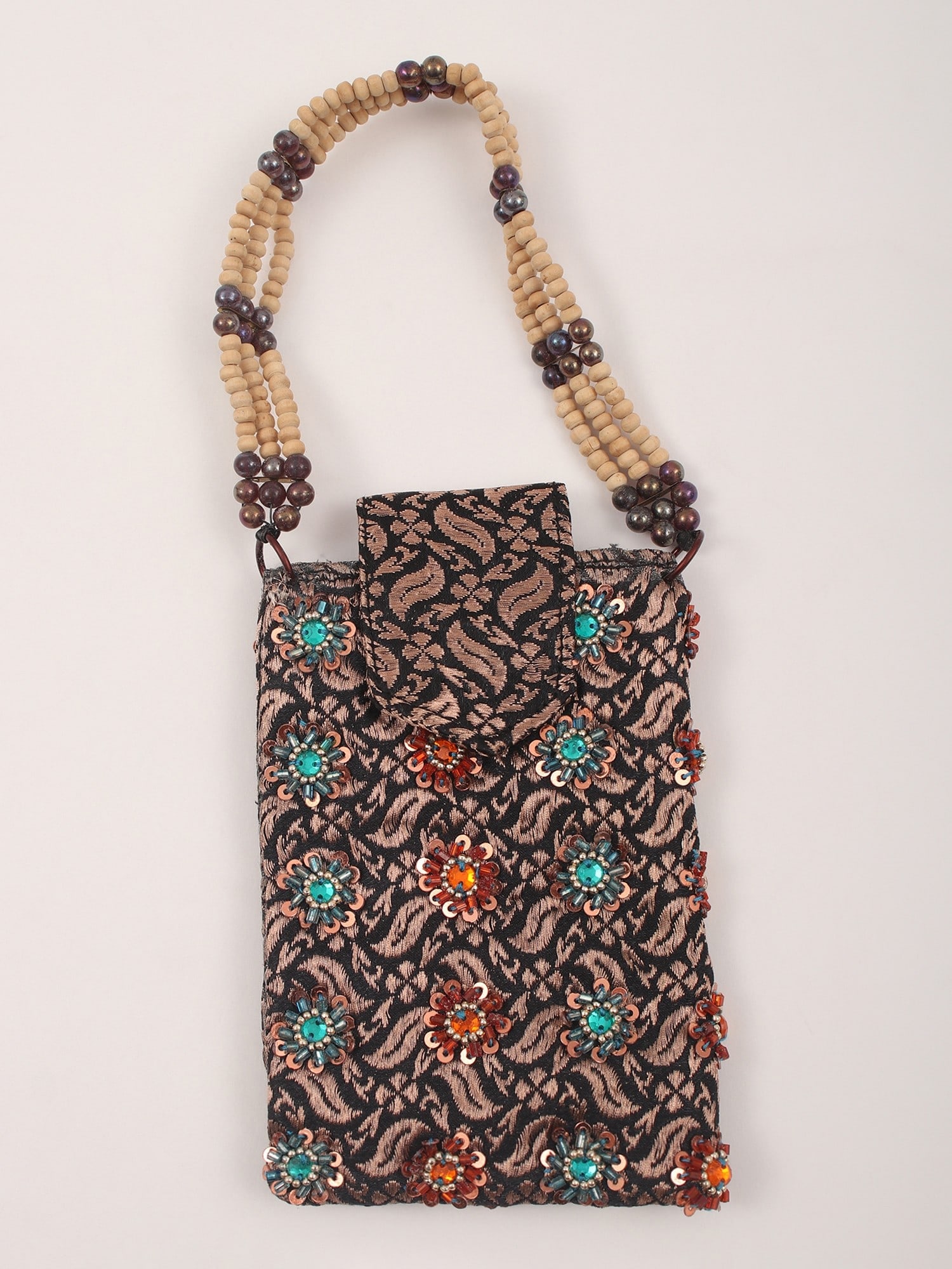 Brocaded Key Case from Banaras with Beaded Handle: Title:Brocaded Key Case from Banaras with Beaded Handle Description:This ?Key Case? from Banaras transports you to a realm of splendour, where tradition meets luxury. Woven with brocade, each stitch