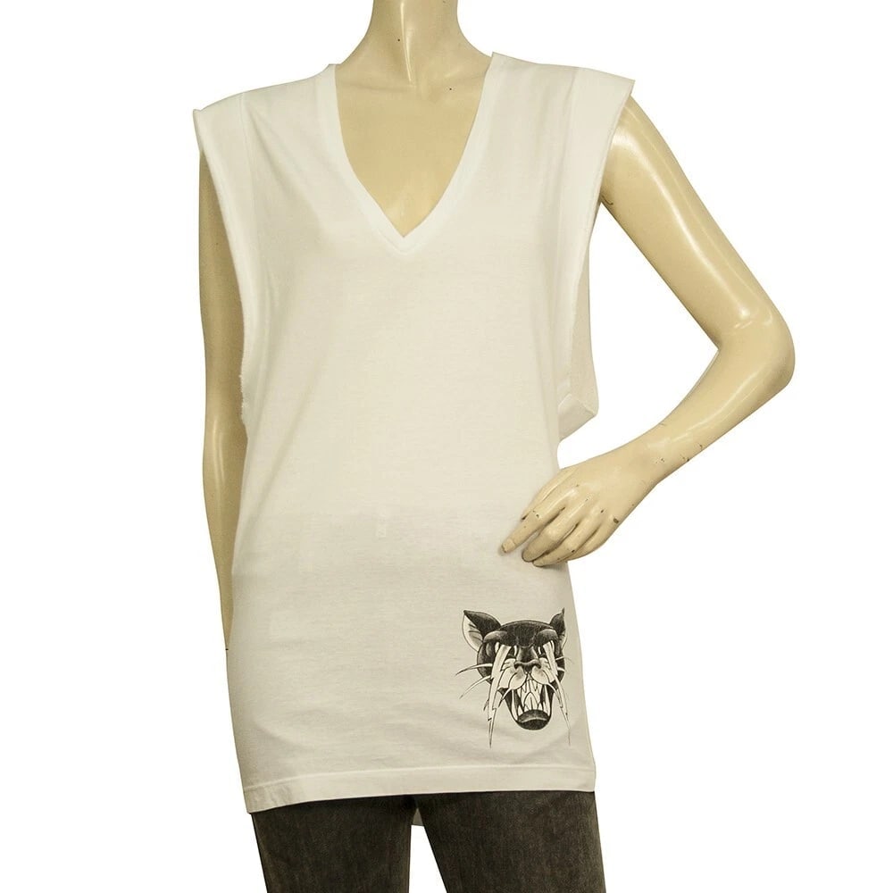DSquared2 D2 White Sleeveless V Neck Panther Long Cotton Top - Size XS: Title:DSquared2 D2 White Sleeveless V Neck Panther Long Cotton Top - Size XS Description:DSquared2 D2 Blue Womans Sleeveless Tank Heart Logo Charm Top - Size S For every day comfort without lacking