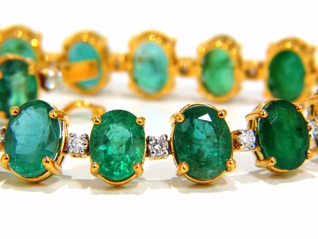 Emerald bracelet 27.42ct & .75ct diamonds classic tennis 14kt. natural greens** - 2