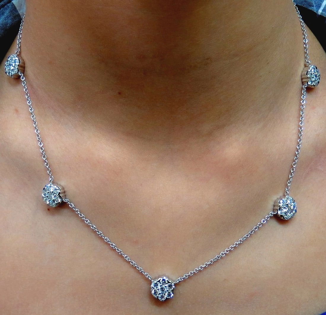 4.40CT NATURAL DIAMONDS CLUSTER BY YARD NECKLACE G/VS 14KT+**: Title: 4.40CT NATURAL DIAMONDS CLUSTER BY YARD NECKLACE G/VS 14KT+** Description: 4.40ct. (5) Clusters by Yard necklace. Full cut brilliant Round diamonds. Vs-2 Clarity. G-color. 14kt. white gold /