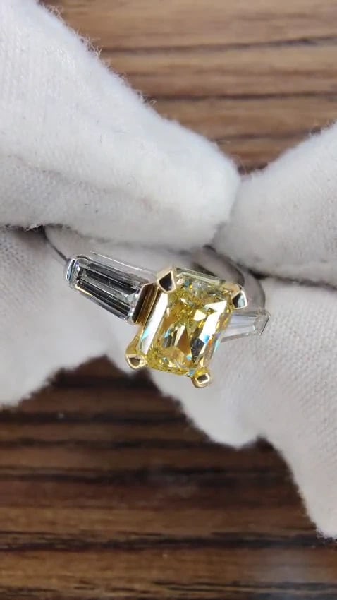 GIA Certified natural 1.37ct. Fancy Yellow Radiant cut diamond ring 14kt *v - 2