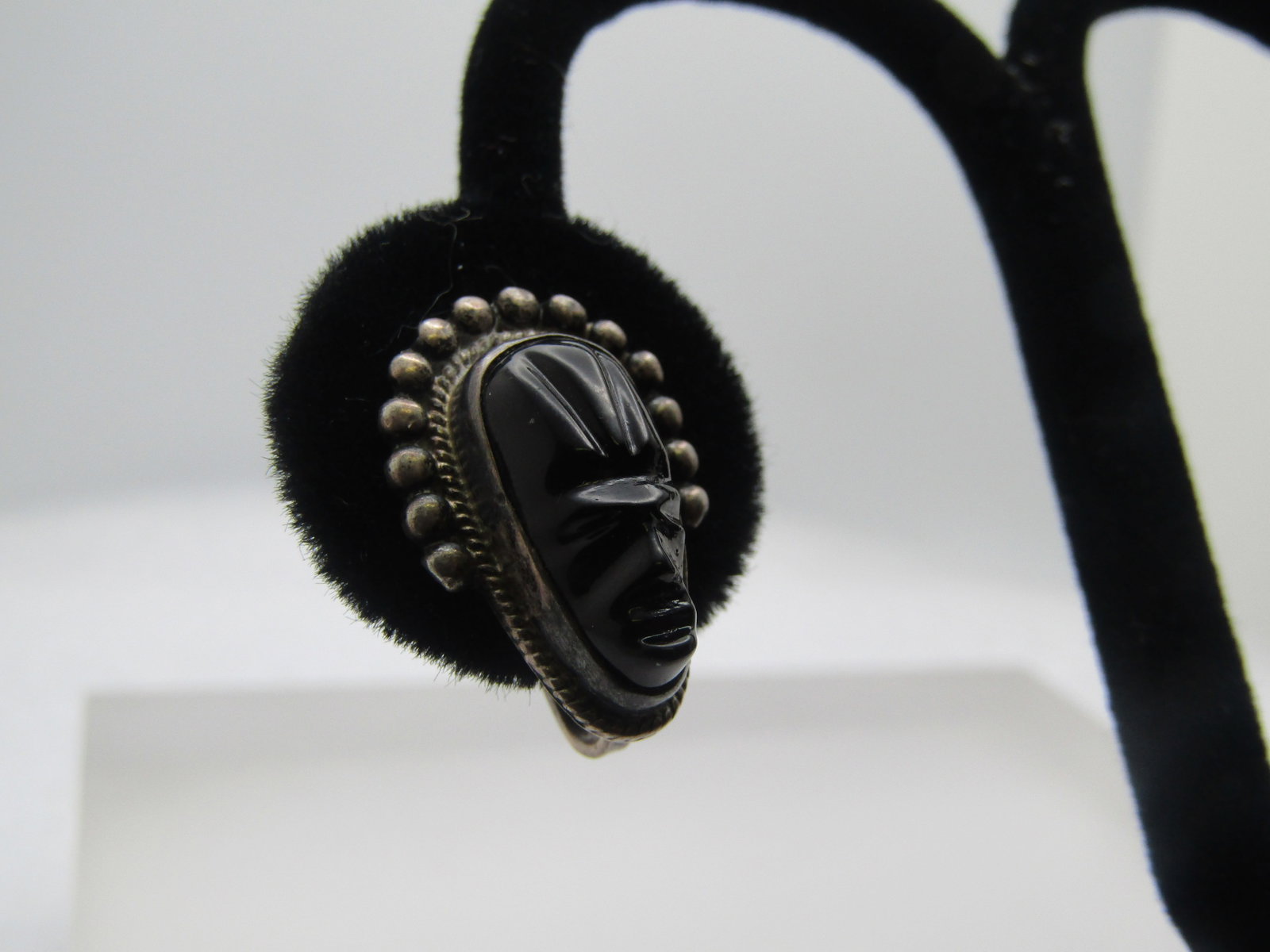 Vintage Sterling Mexico Carved Onyx Mask Earrings, Screwback, 1960's-1970's - 3