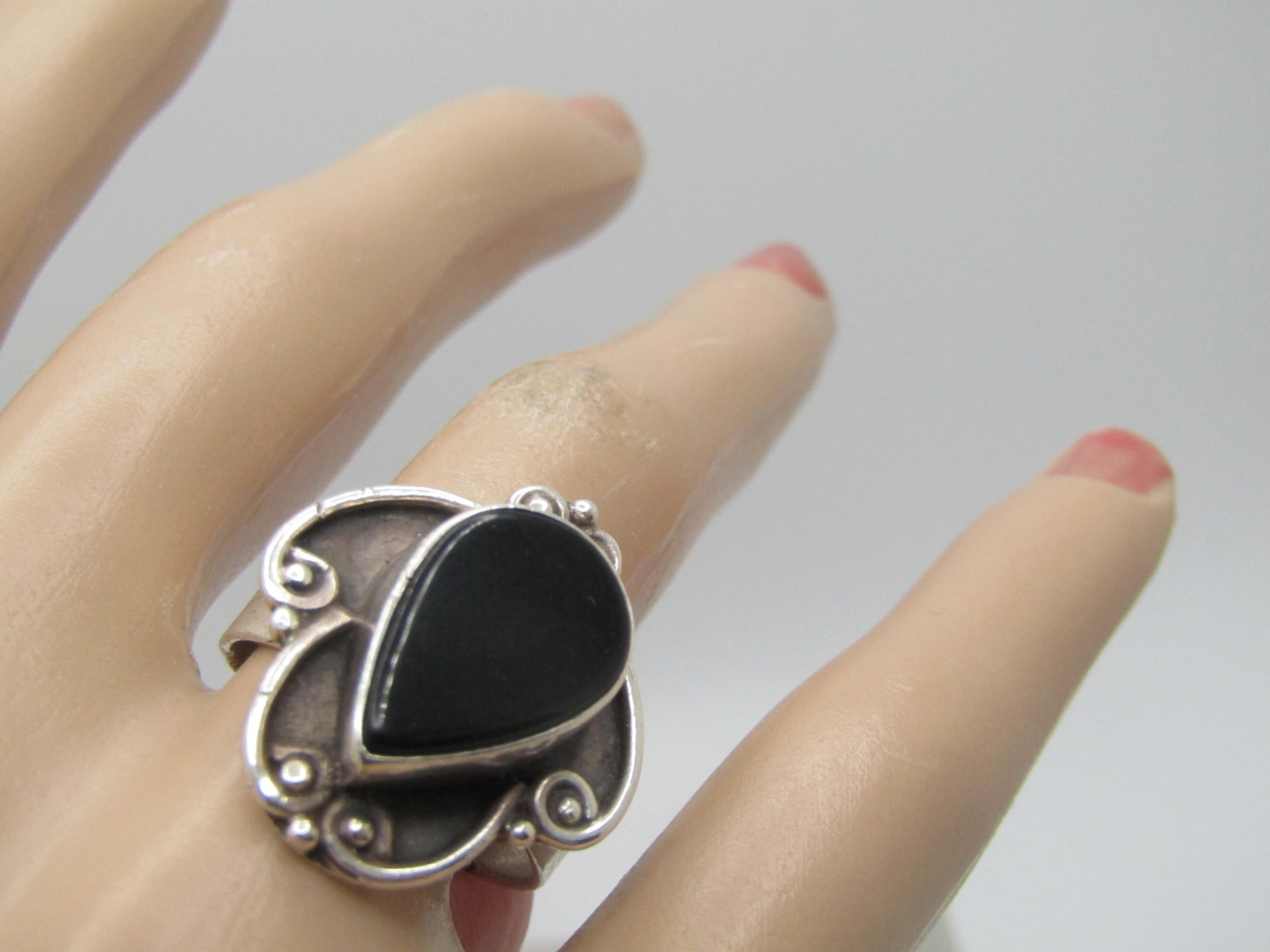 Vintage Sterling Southwestern Onyx Ring, Sz. 7.5, 1970's-1980's - 7