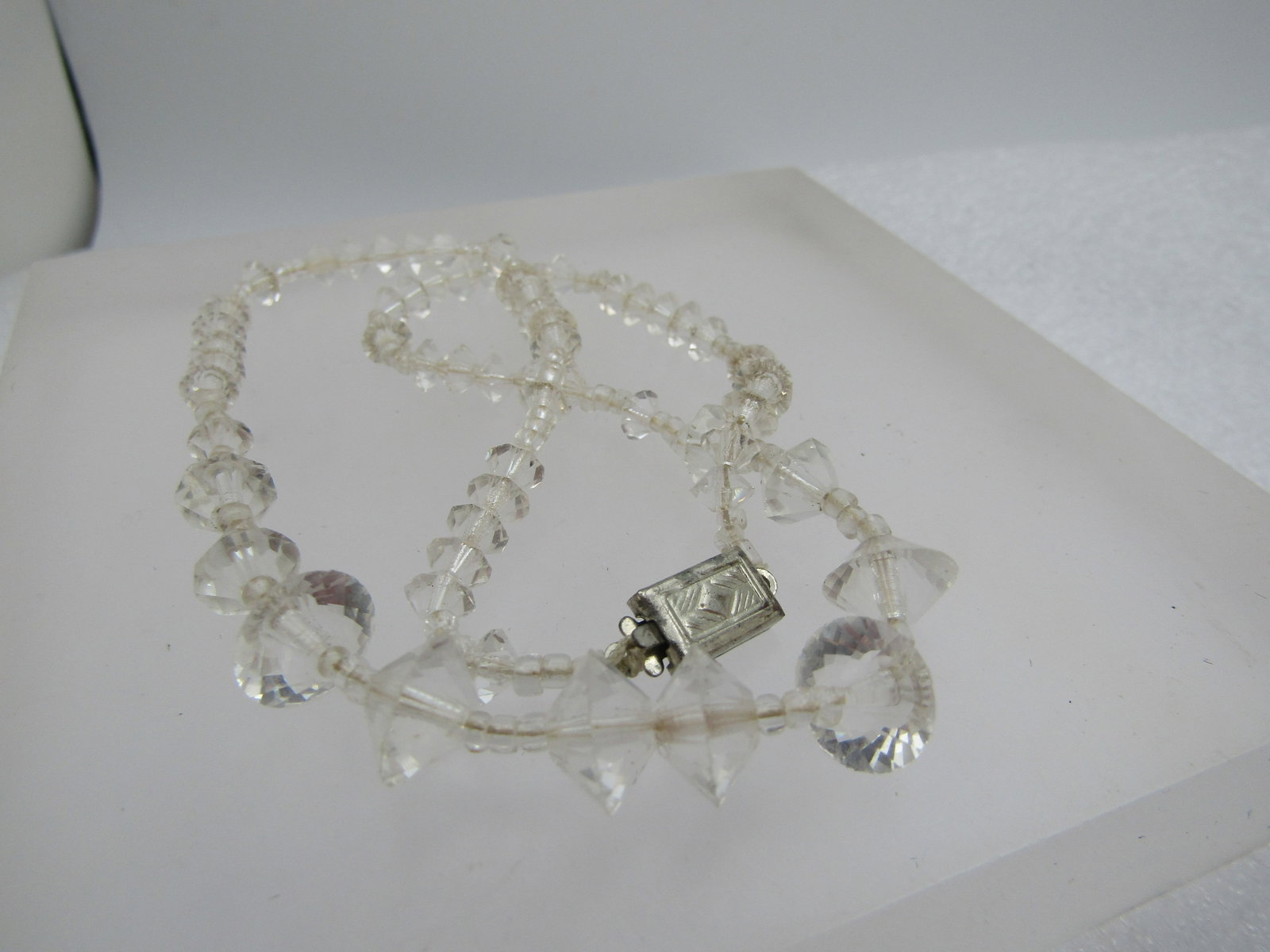 Vintage Graduated Crystal Beaded Necklace, 14.5". 1940's-1950's - 5