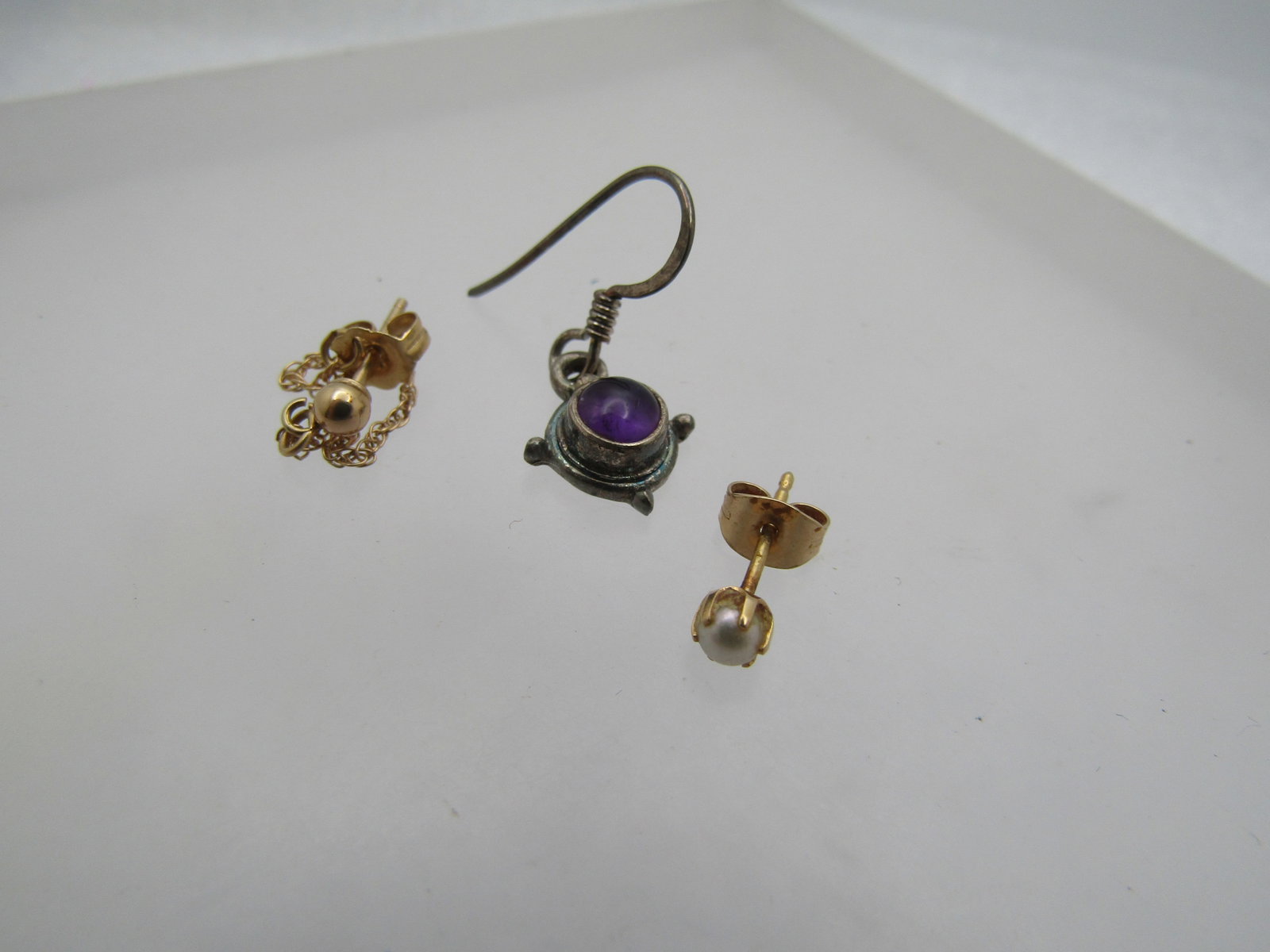 Vintage 2 Single 14kt Earrings; 1 Stering Amethyst Earring, Pierced, 1980's-1990's - 2