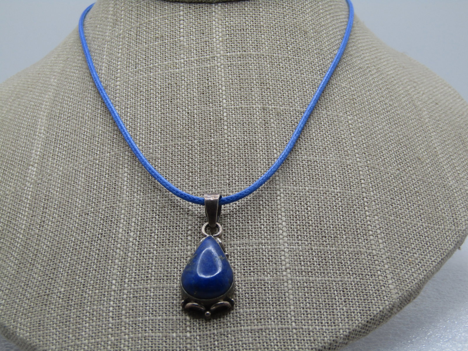 Vintage Sterling Lapis Lazuli Necklace, Southwestern Vibe, 18"-20", 1970's-1980's - 2