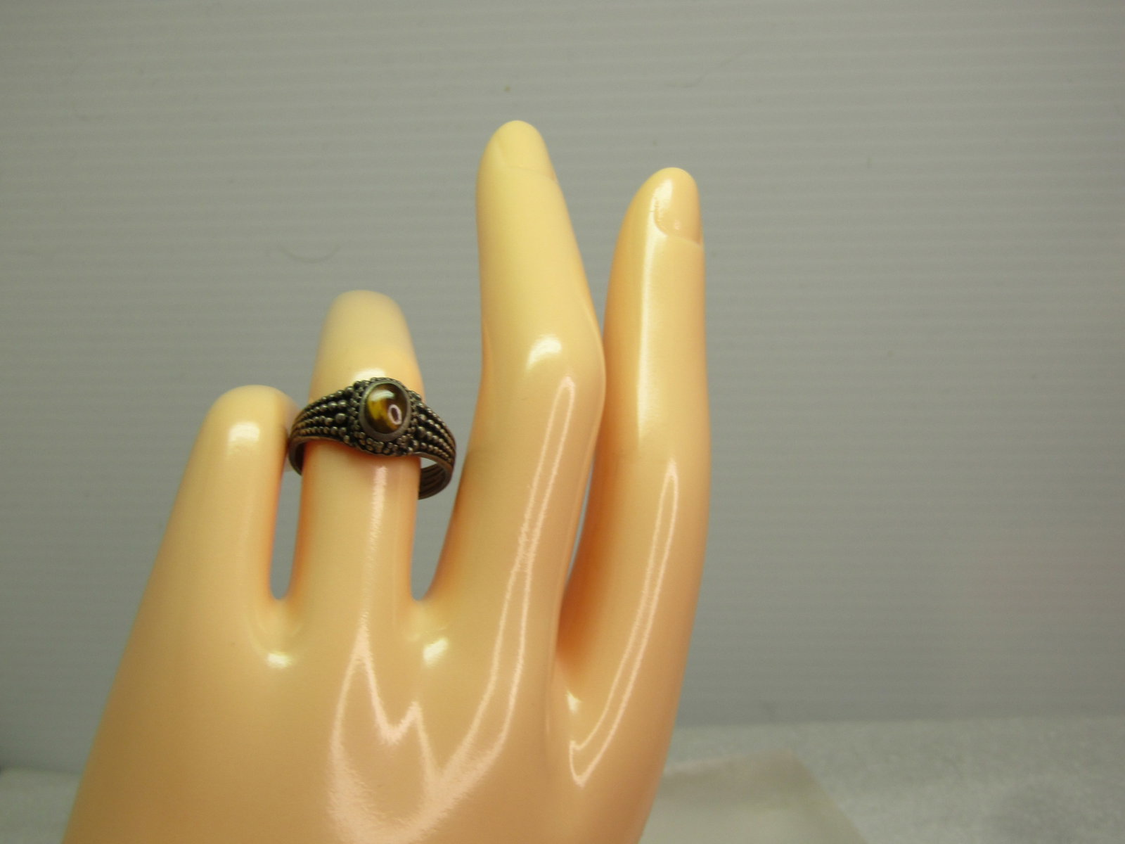 Vintage Sterling Tiger's Eye Ring, Unisex, Sz.8. Bali/Southwestern Vibe, 1970's - 7