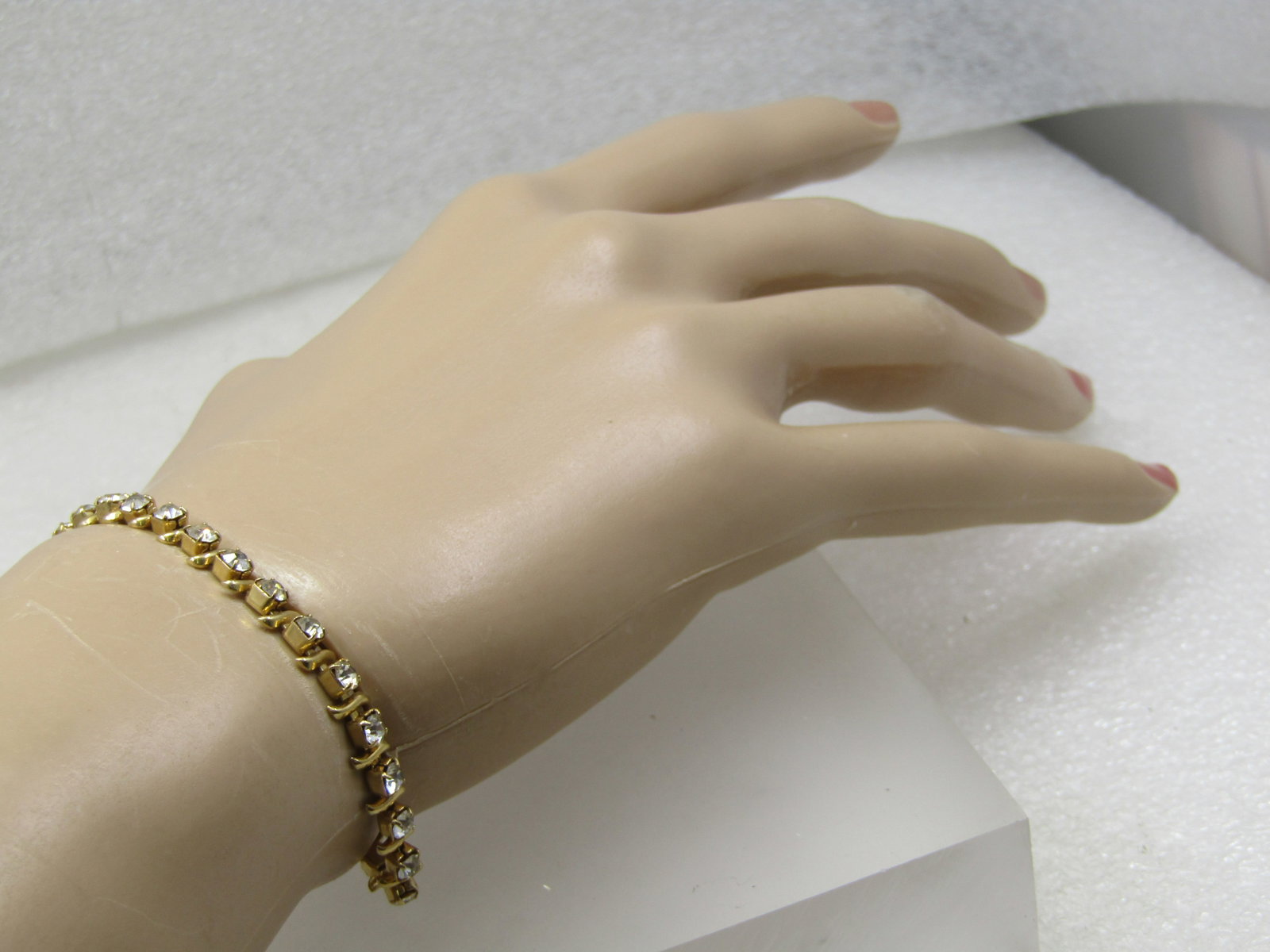 Vintage Clear Rhinestone Tennis Bracelet, 7.25", Gold Tone - 6