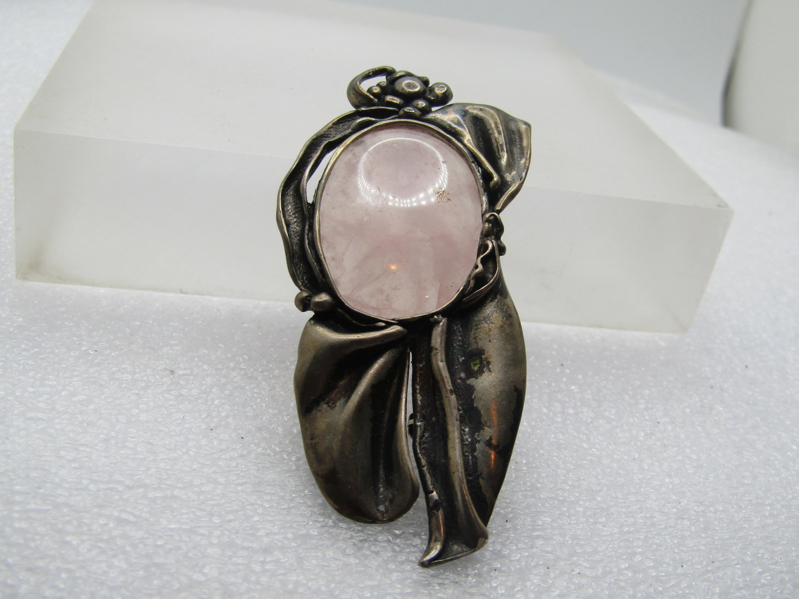 Vintage Sterling Pink Quartz Free Form Brooch, Art Nouveau Themed, 1940's-1950's: Vintage Sterling Pink Quartz Free Form Brooch, Art Nouveau Themed, 1940's-1950's. It tests as sterling with a weight of appx. 20.86 gr. It is appx. 3" tall and 1.5" wide. The pink quartz is oval and s