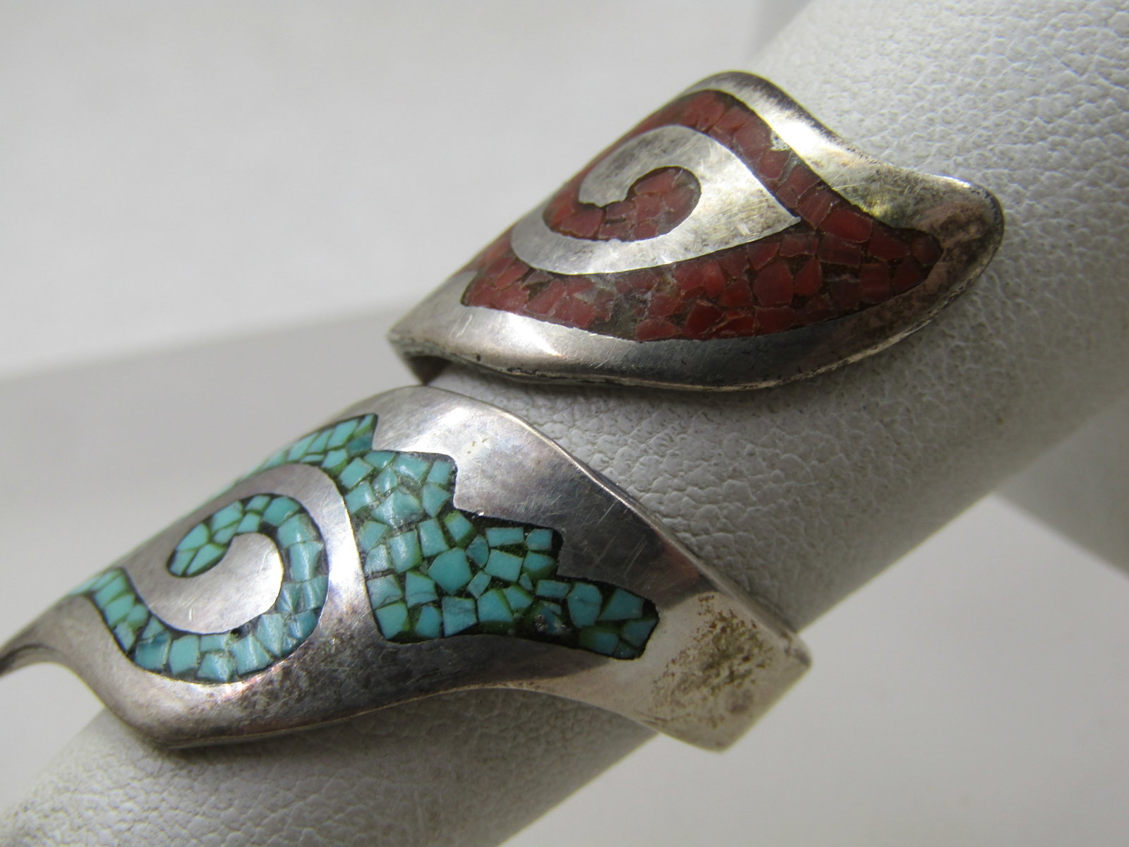 Vintage Sterling Southwestern Turquoise Coral Chip Bypass Ring, Sz. 6.5 - 3
