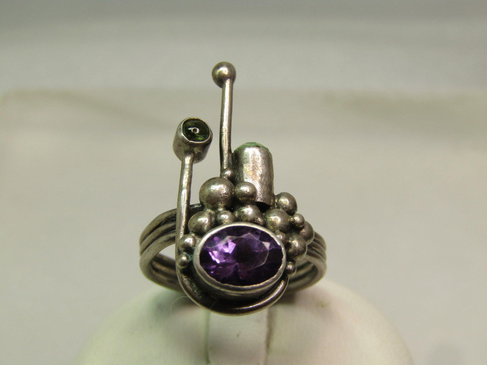Vintage Sterling Amethyst Peridot Ring, Modernist, Sz. 8, 1980's - 3
