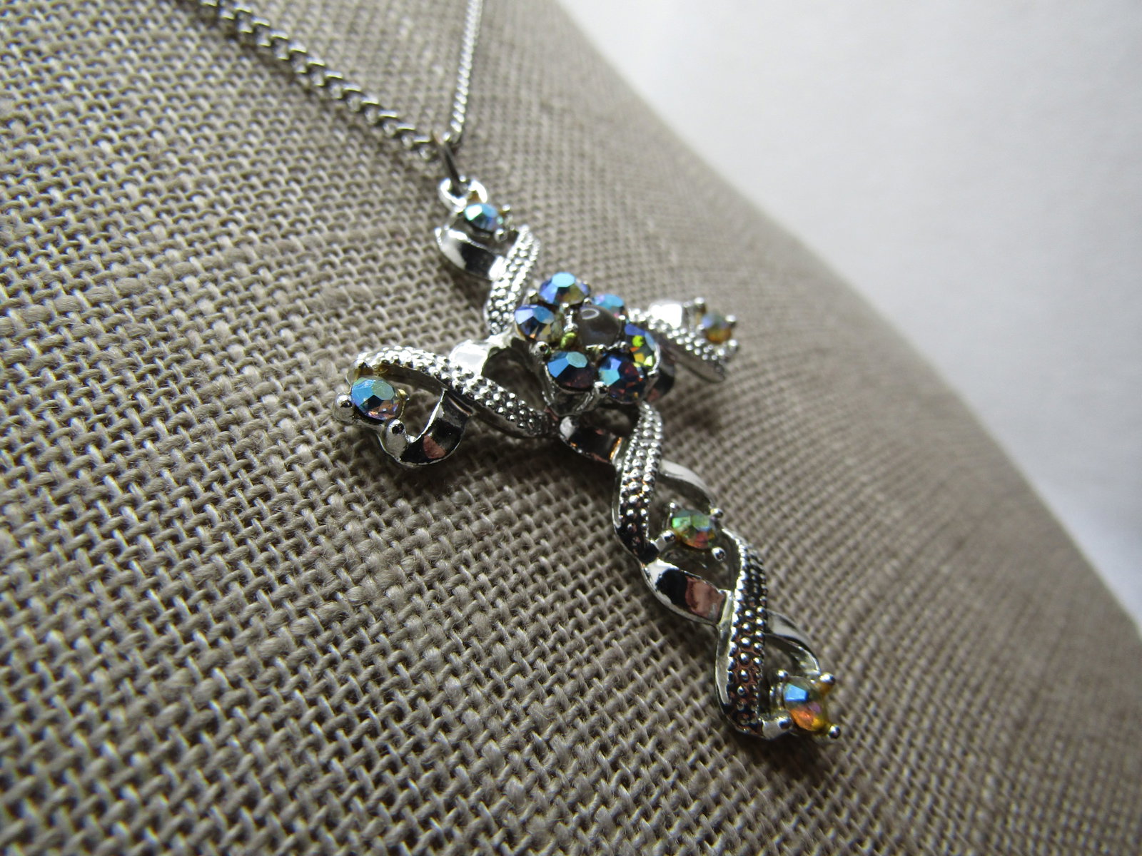 Vintage Rhinestone Cross Necklace, 16", Aurora Borealis. 1970's-1980's - 3