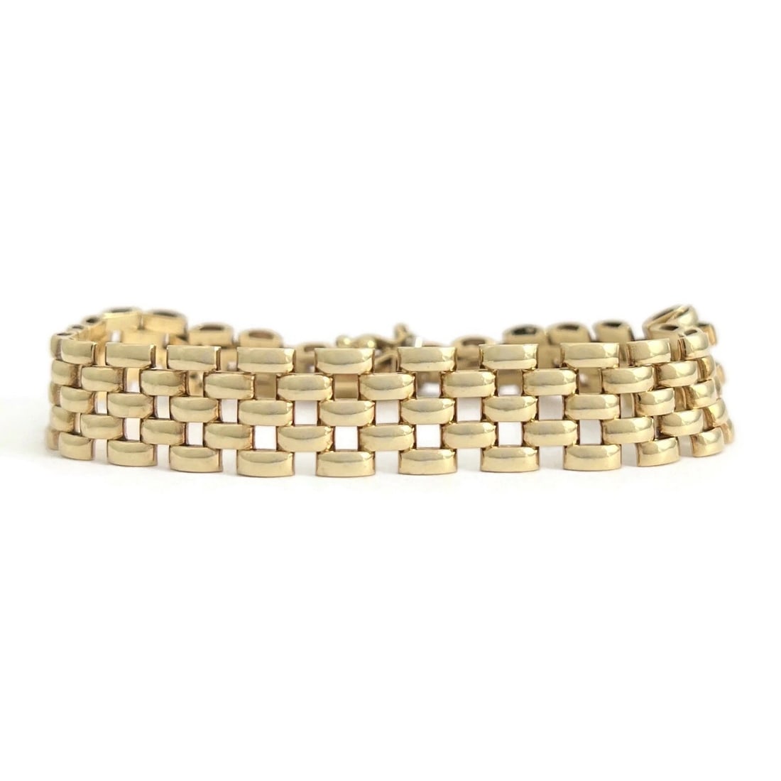 Italian Panther Chain Link Bracelet 14K Yellow Gold, 7.25 Inches, 15.70 Grams: Italian Panther Chain Link Bracelet 14K Yellow Gold, 7.25 Inches, 15.70 Grams This is such a lovely bracelet! Please let us know if you have any questions. Metal: 14K yellow gold Weight: 15.70 grams