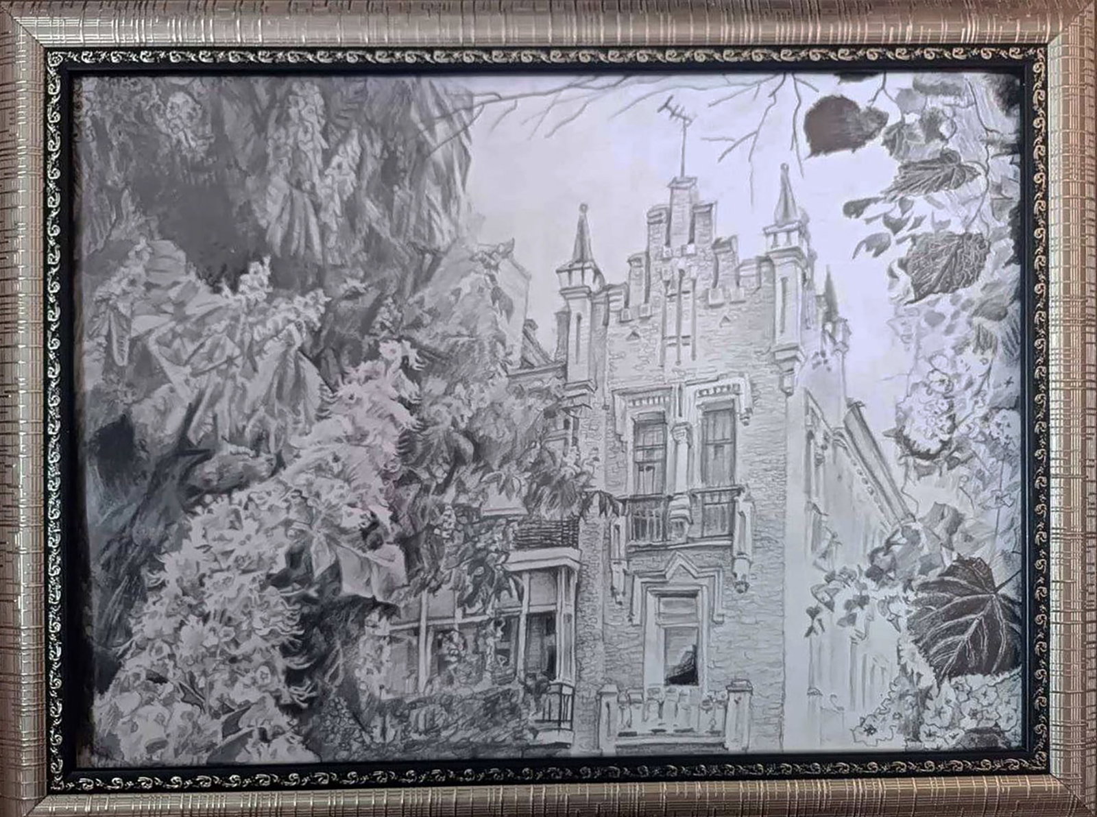 Pencil painting Spring in front of the mansion Elena Yurko (1 of 8)