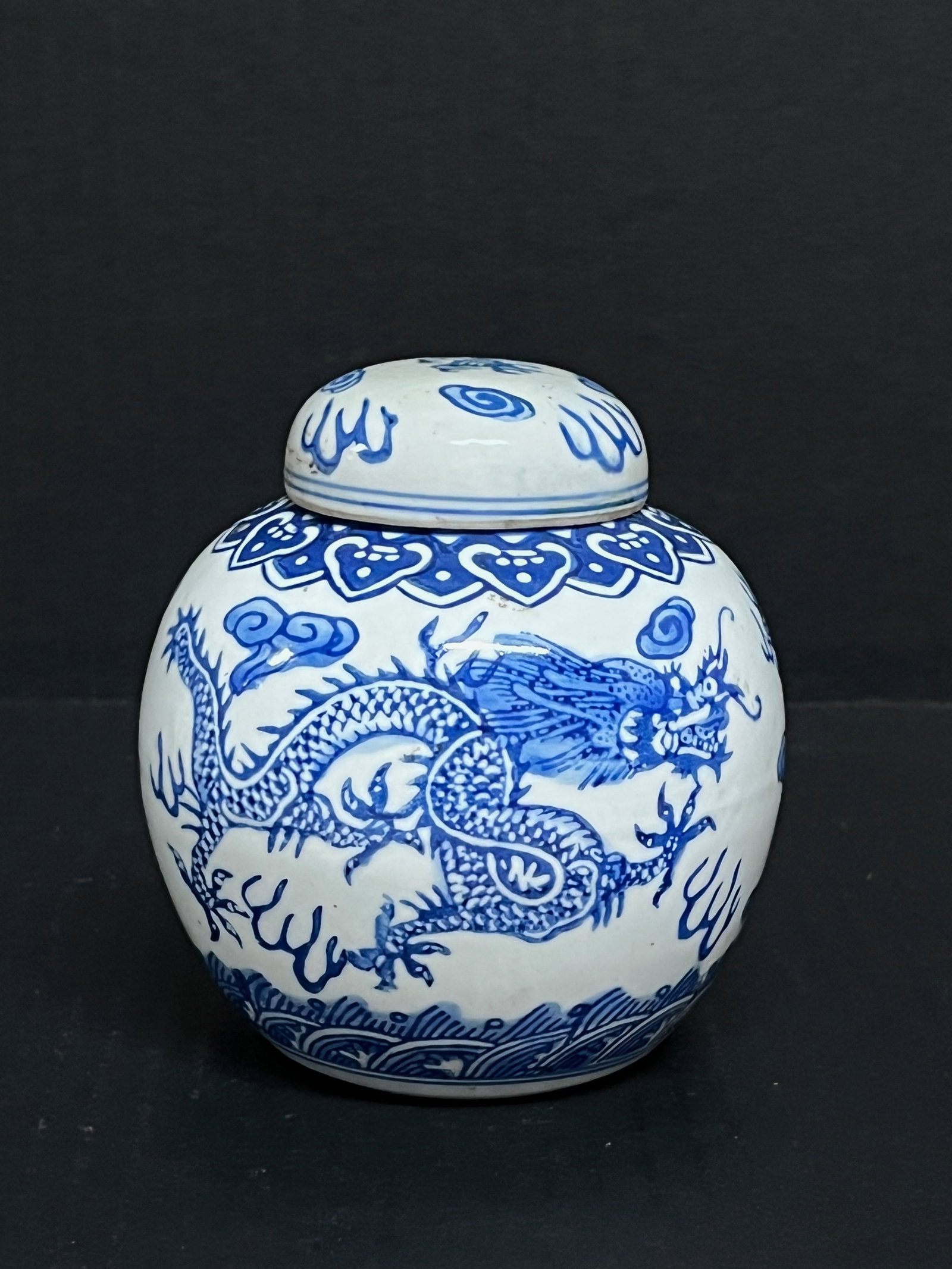 Porcelain Blue and White Bulb Vase: Title: Porcelain Blue and White Bulb Vase Description: Chinese Art Porcelain Blue and White Bulb Vase Date/Period: Late 20th Century Materials: Porcelain Size: 4.5" h x 4.5" w Reserve: $80.00