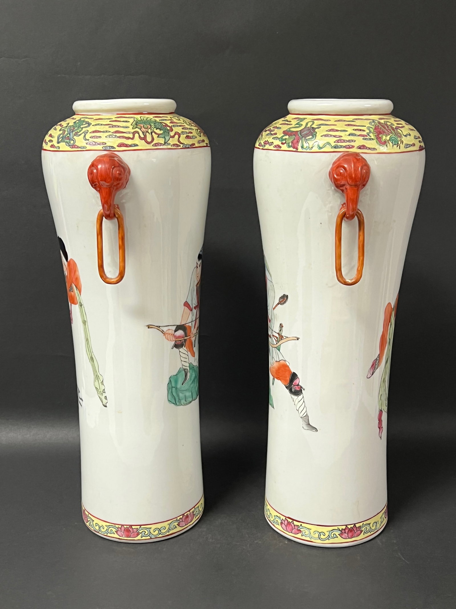Pair of Chinese Porcelain Vase - 4
