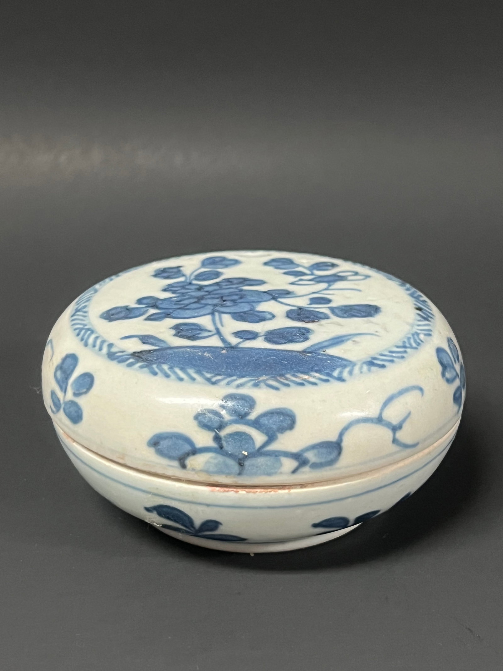 Chinese Art Porcelain Blue and White Pill Box - 2