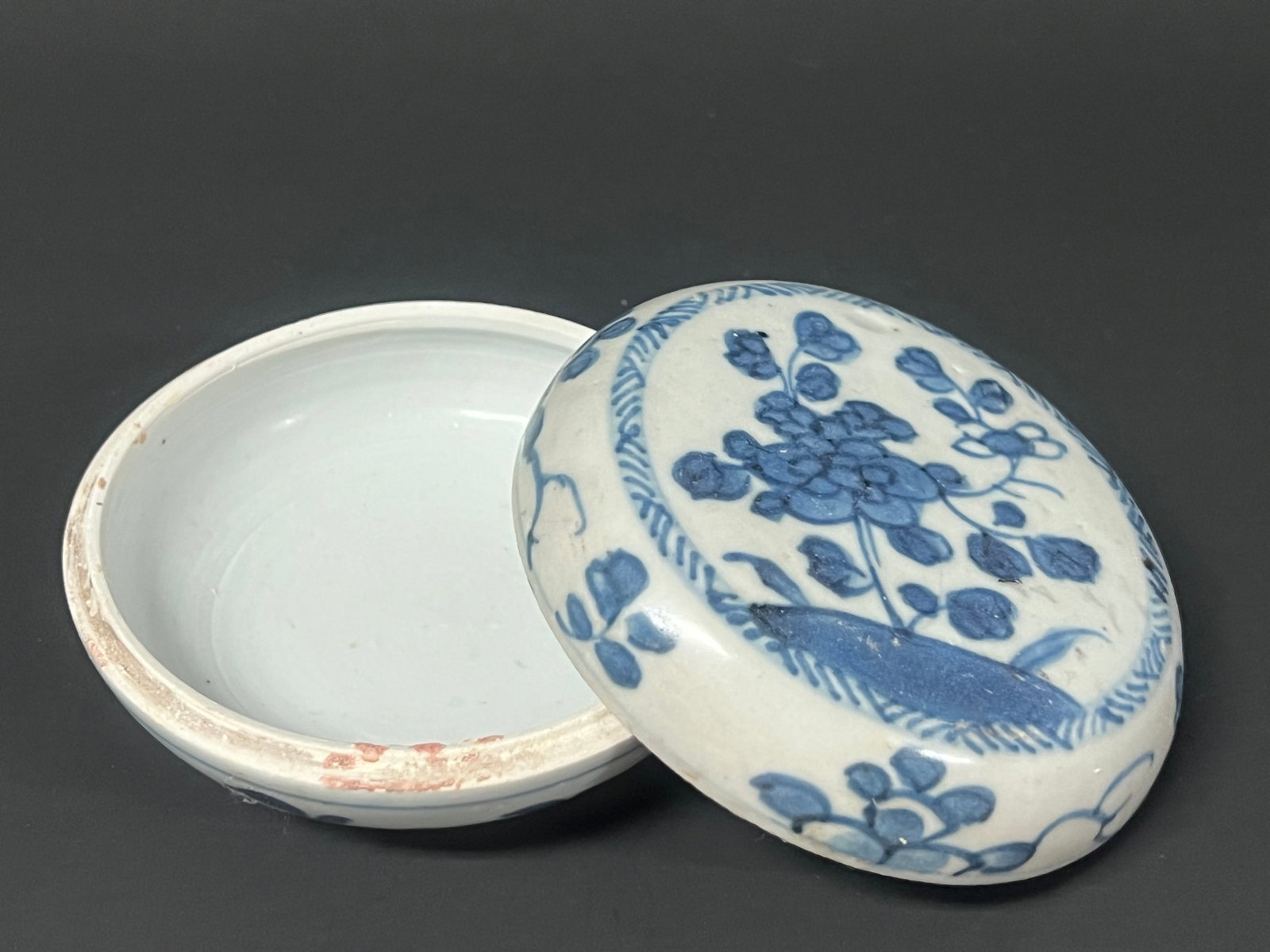 Chinese Art Porcelain Blue and White Pill Box - 5