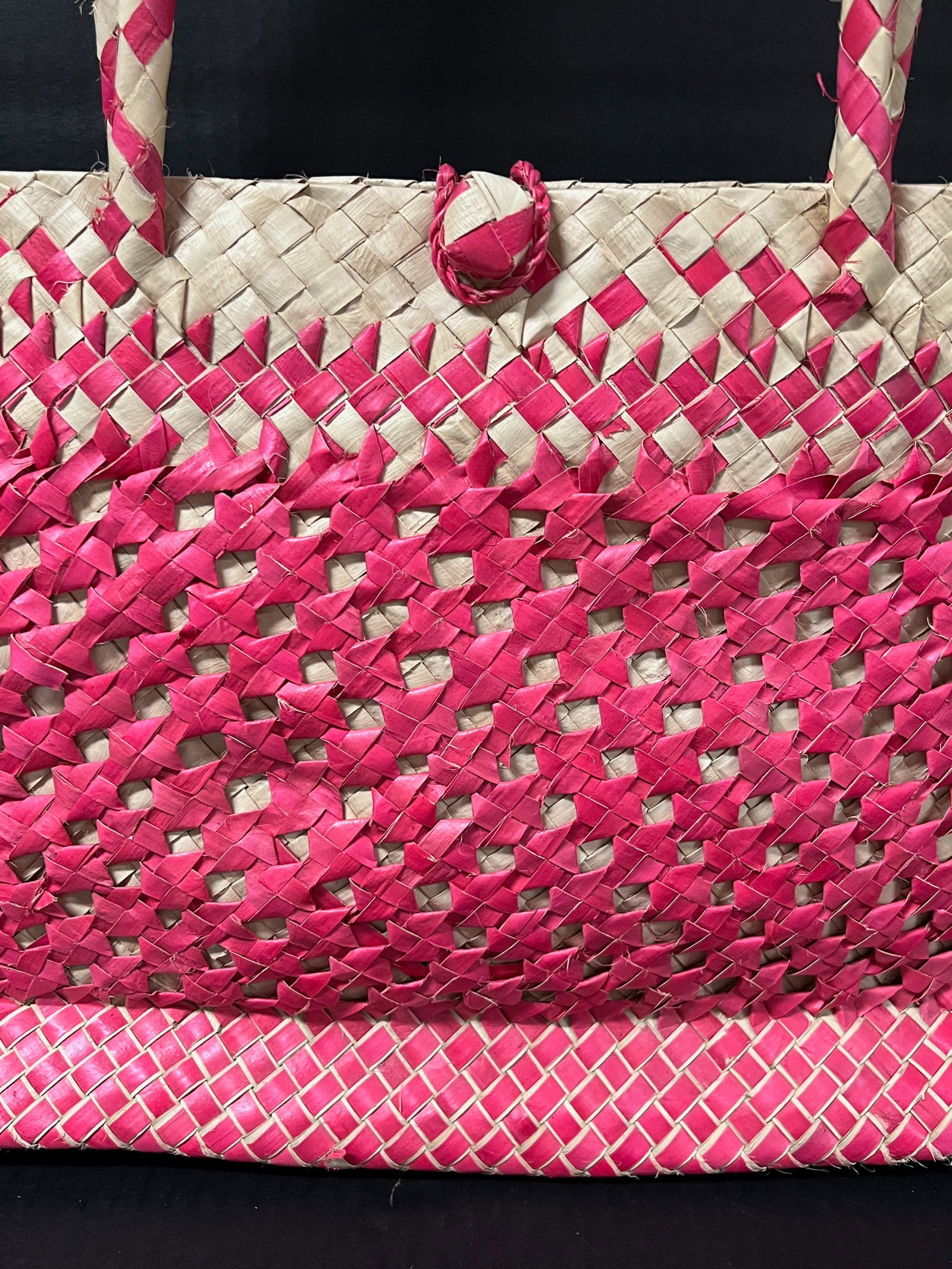 Handwoven Dried Abaca Leaves Handbag - 2
