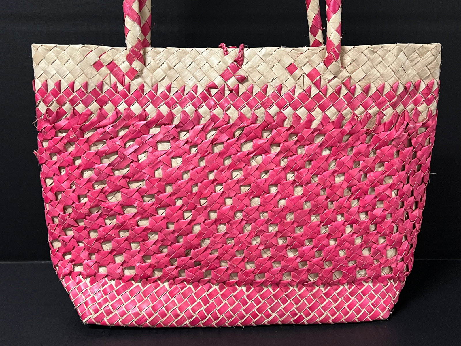 Handwoven Dried Abaca Leaves Handbag - 7