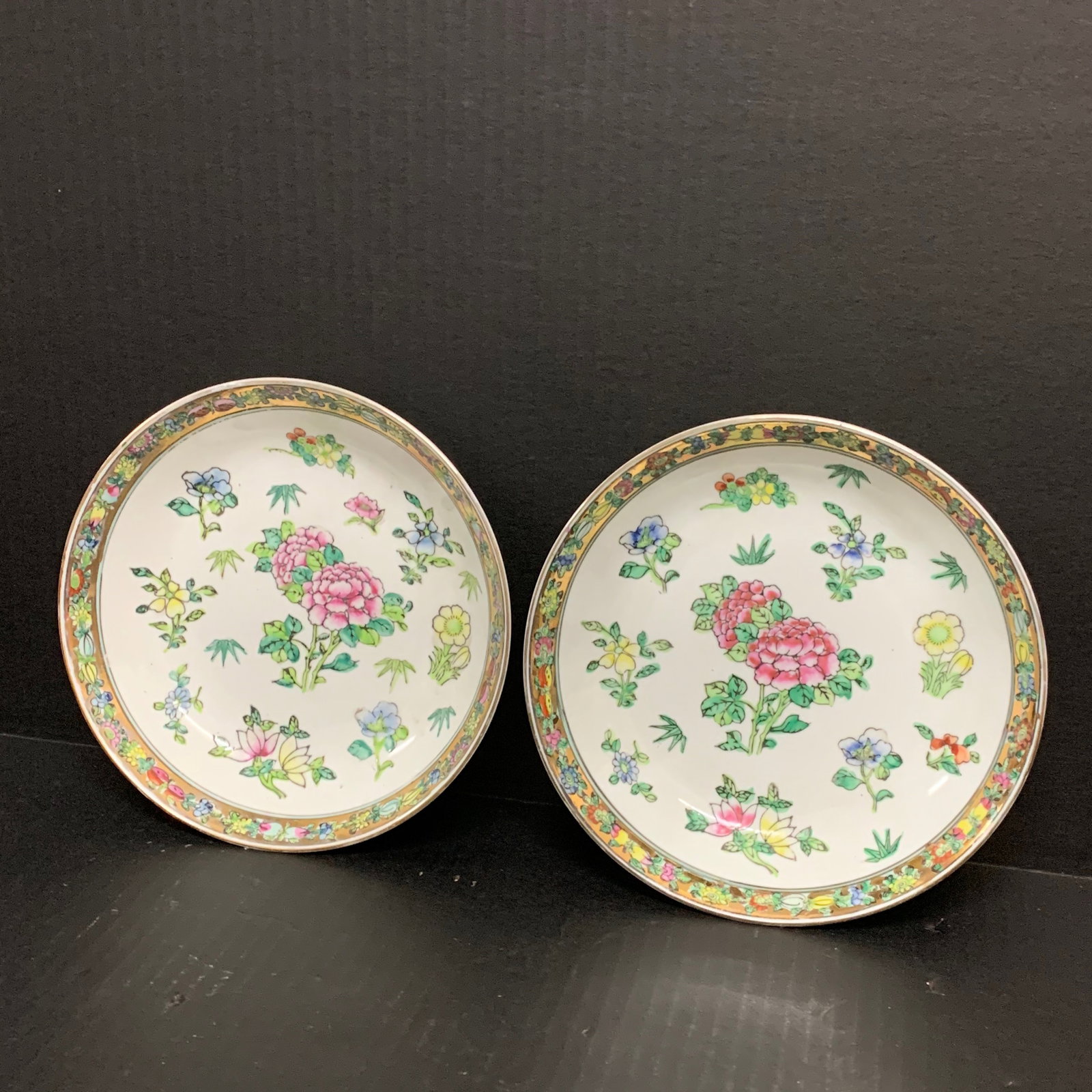 Pair of Chinese Porcelain Bowl - 2