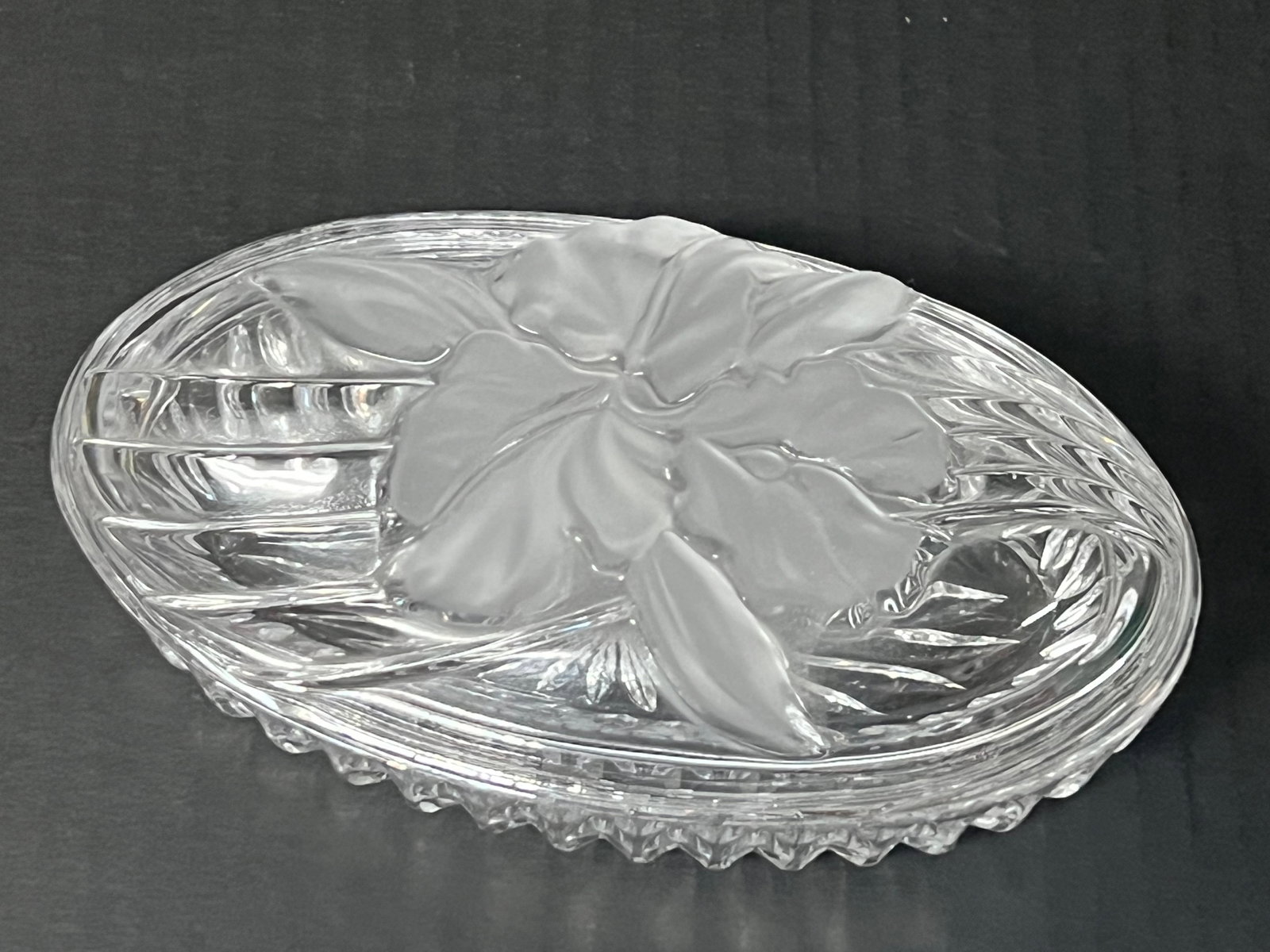 Decorative Art Glass Jewelry Box - 2