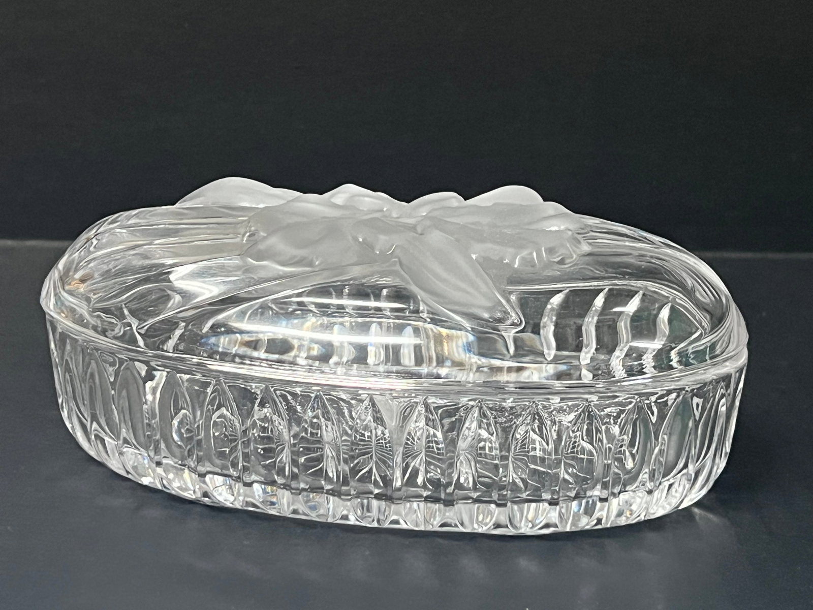 Decorative Art Glass Jewelry Box - 3