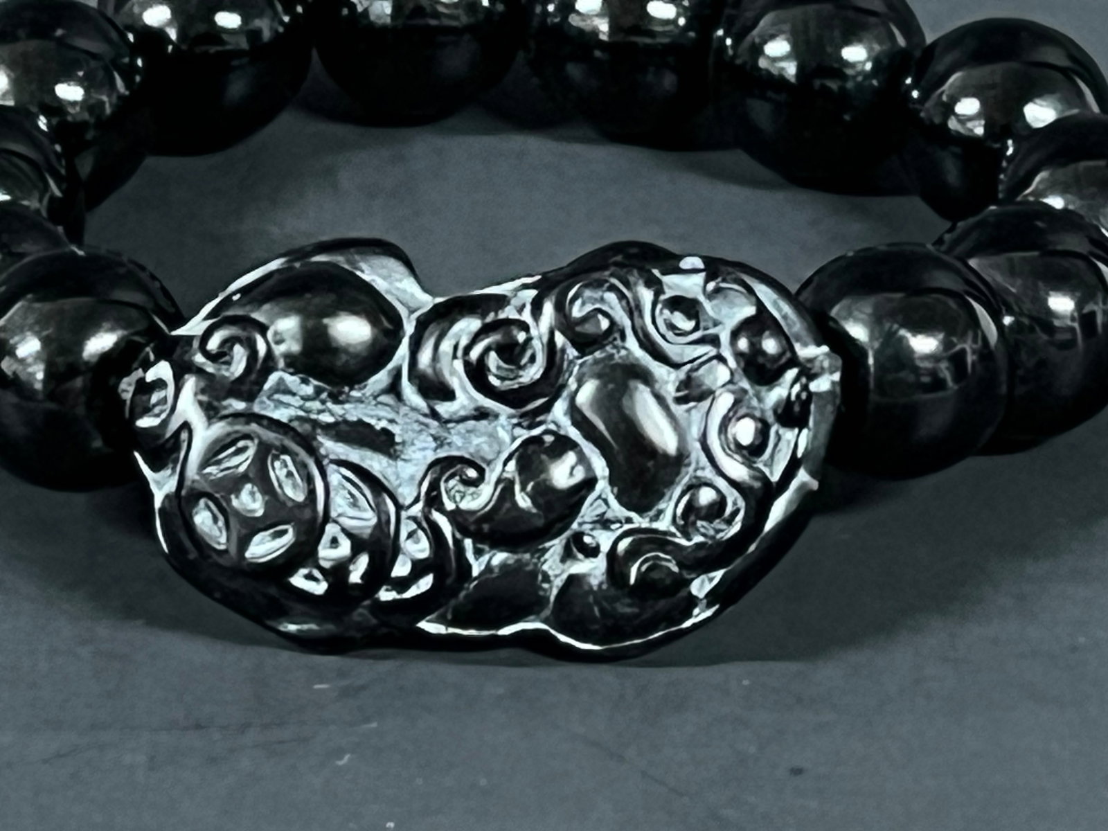 Carved Black Beads Bracelet - 2
