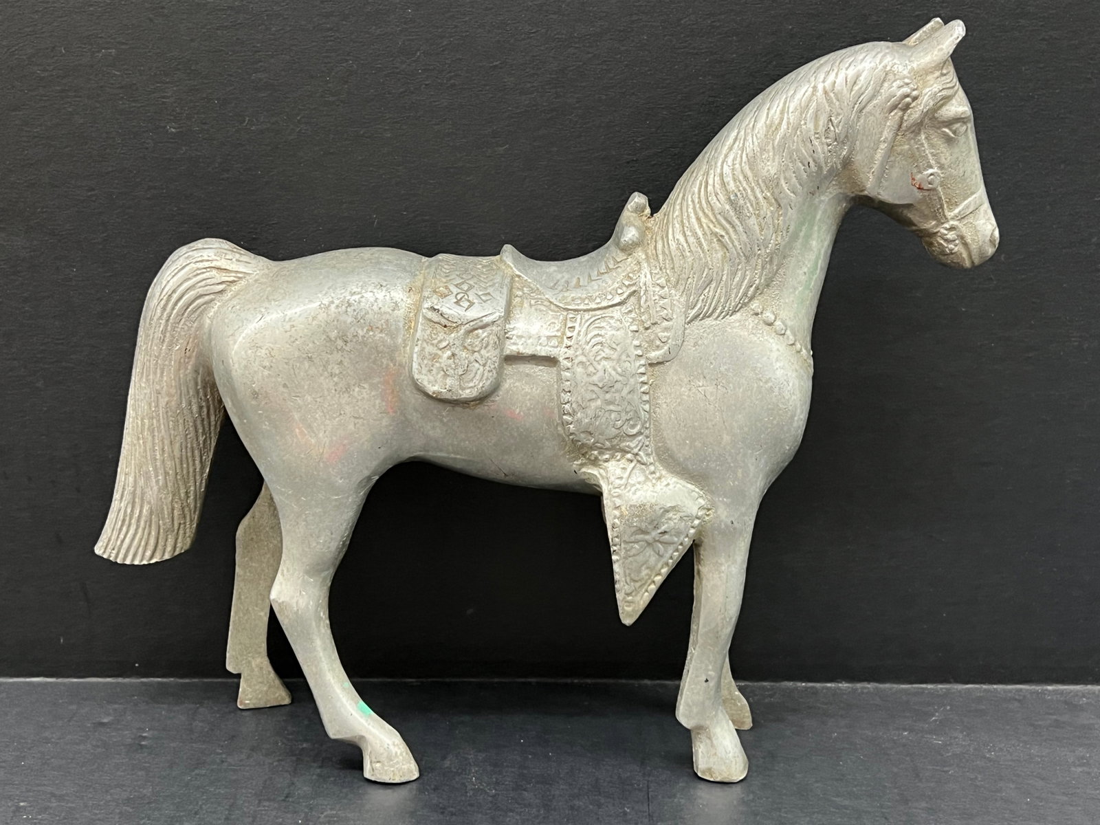 Vintage Metal Horse SCulpture: Title: Vintage Metal Horse SCulpture Description: Vintage Metal Horse Sculpture Date/Period: Late 20th Century Materials: Metal Size: 9.5" h x 11" w Reserve: $60.00 Shipping: Domestic: Flat-rate of $3