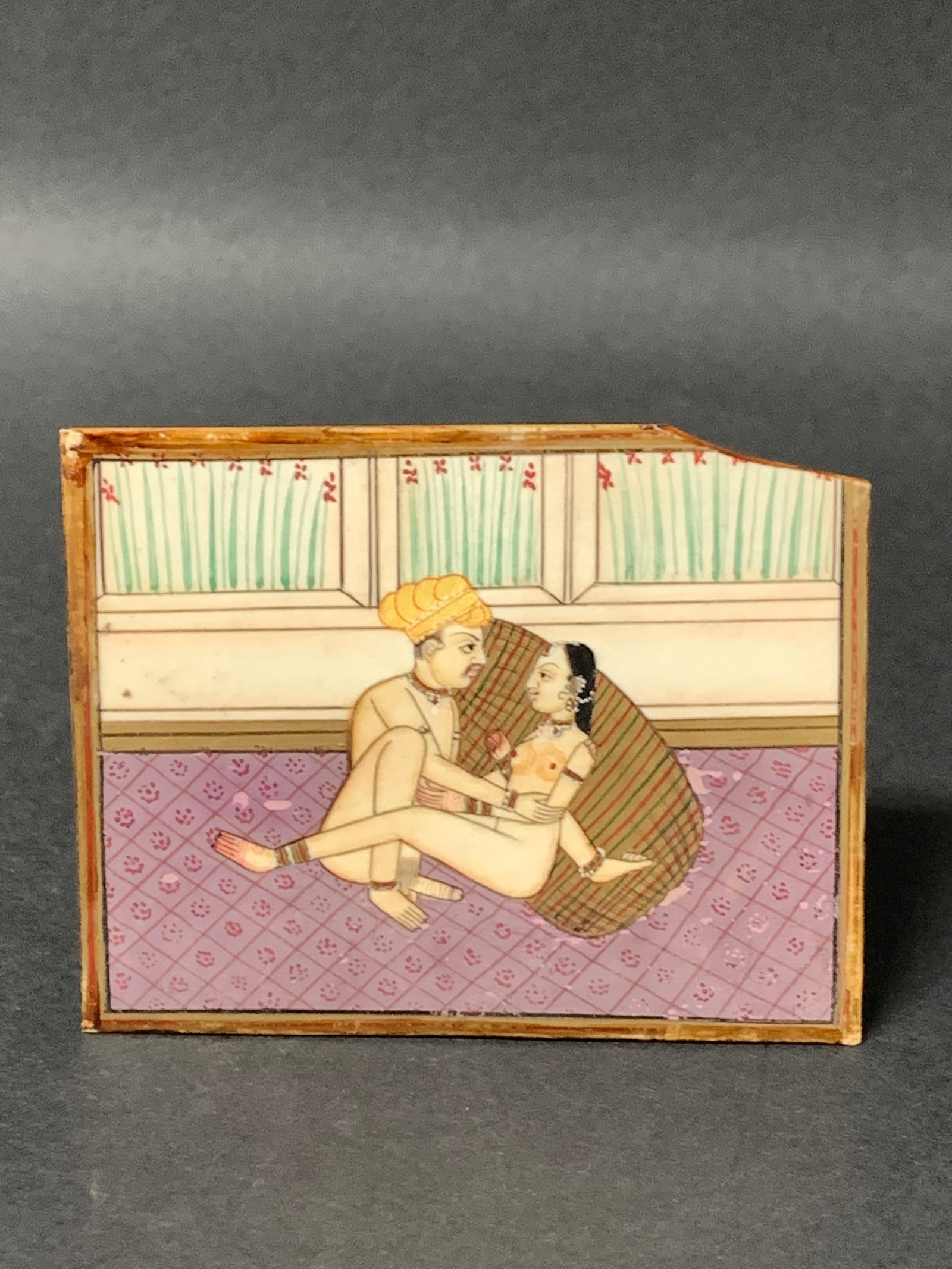 Indian Art Kuma Sutra Erotica Drawing in Bone: Title: Indian Art Kuma Sutra Erotica Drawing in Bone Description: Indian Art Kuma Sutra Erotica Drawing in Bone Date/Period: Late 20th Century Materials: Bone Size: 2.75" h x 3.5" w Reserve: $40.00 Sh
