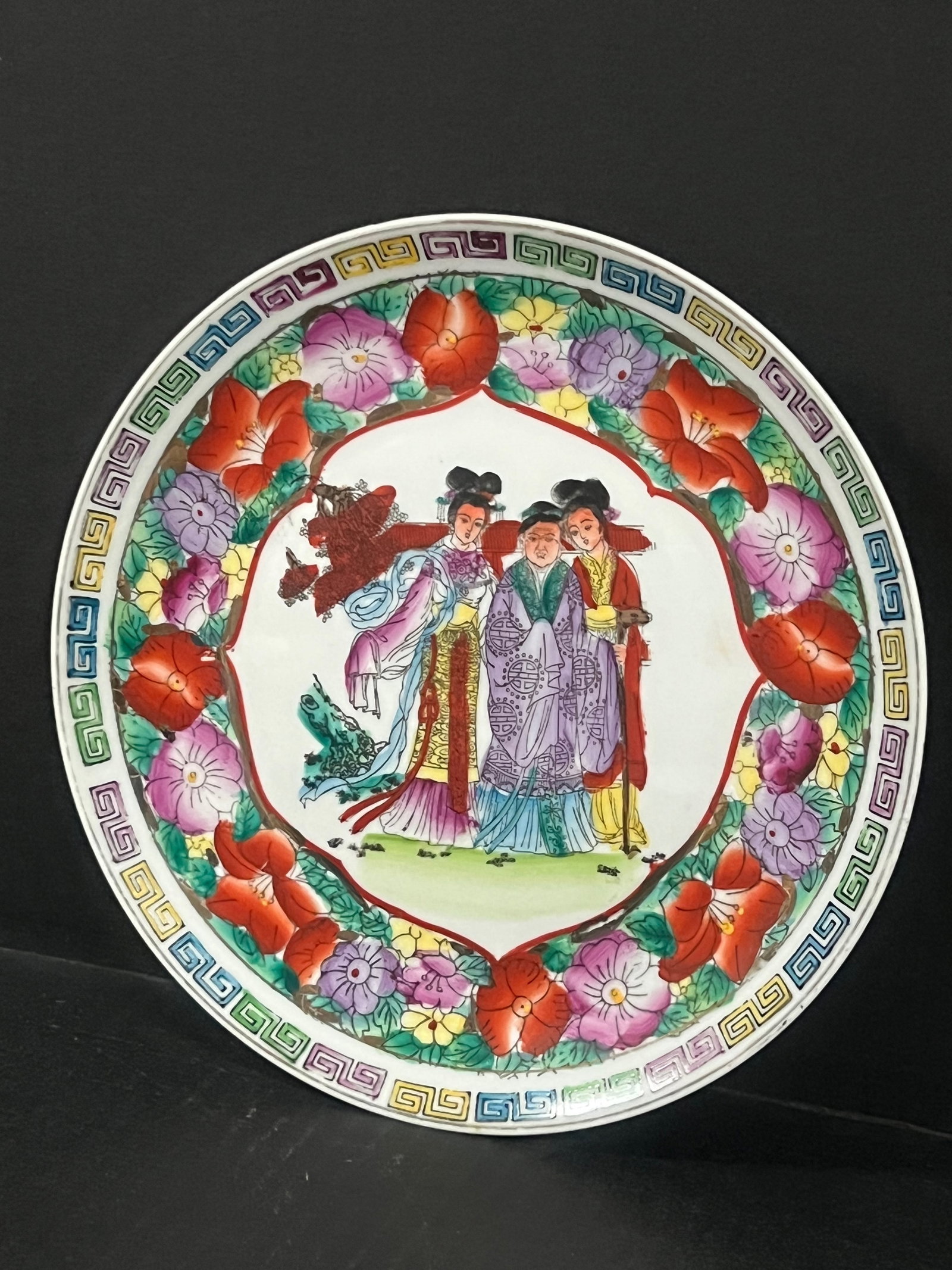 Chinese Art Porcelain Famille Rose Plate - 2