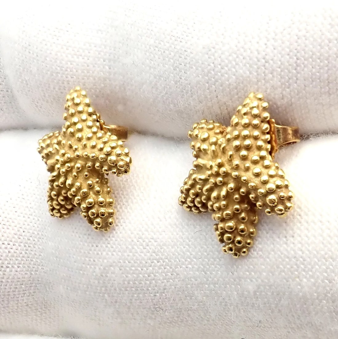 Rare! Vintage Tiffany & Co 18k Yellow Gold Bumpy Starfish Stud Earrings - 10